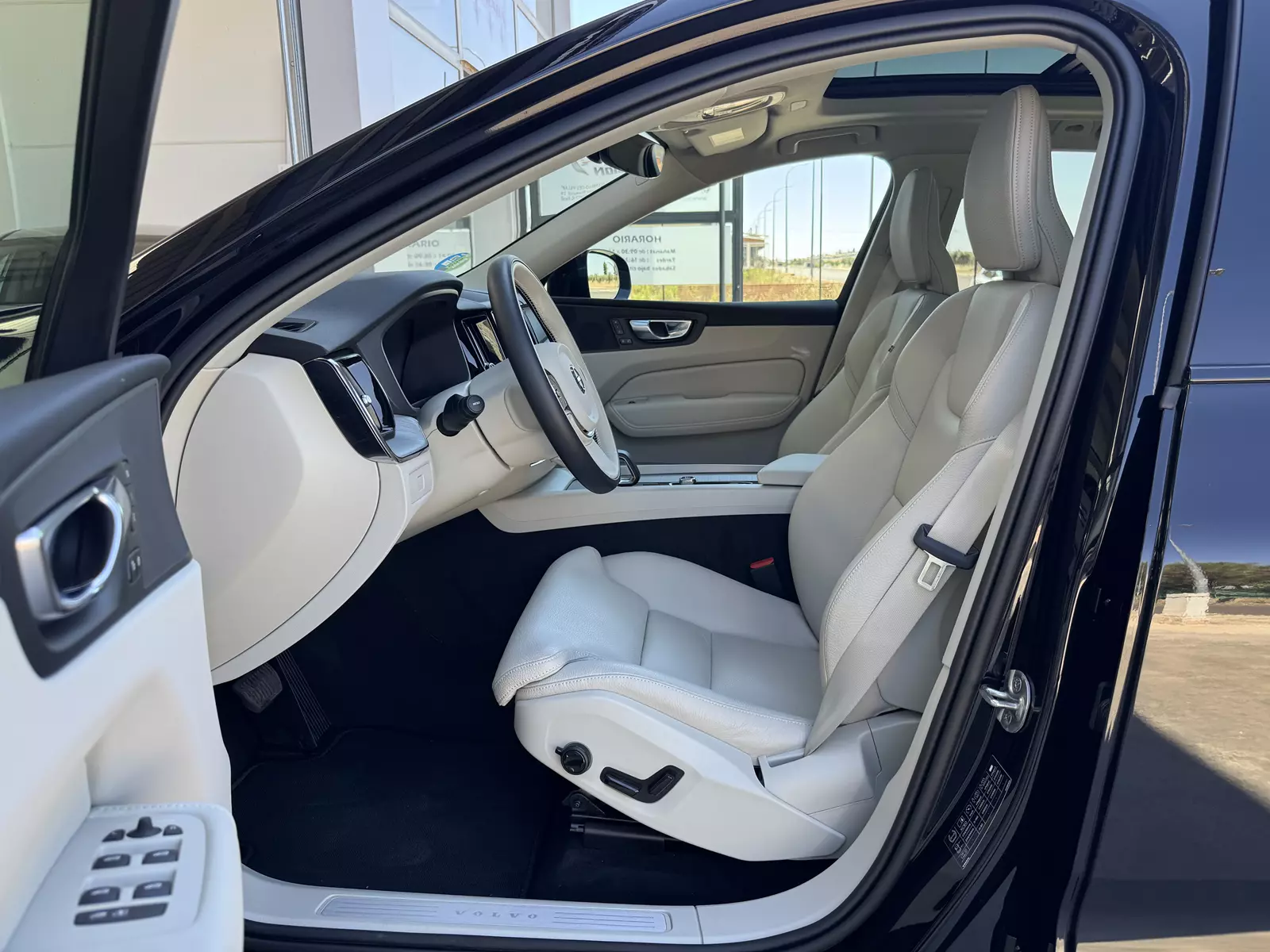 Volvo XC60 2.0 B5 Mild Hybrid 249cv AWD Plus Dark 249 CV Automático