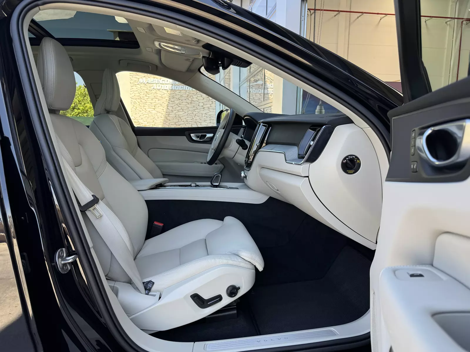 Volvo XC60 2.0 B5 Mild Hybrid 249cv AWD Plus Dark 249 CV Automático