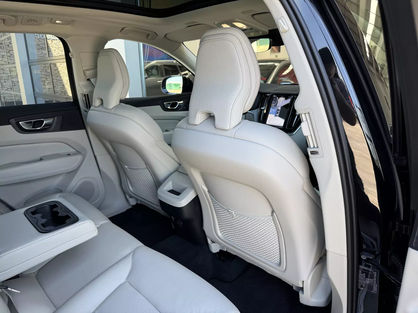 Volvo XC60 2.0 B5 Mild Hybrid 249cv AWD Plus Dark 249 CV Automático