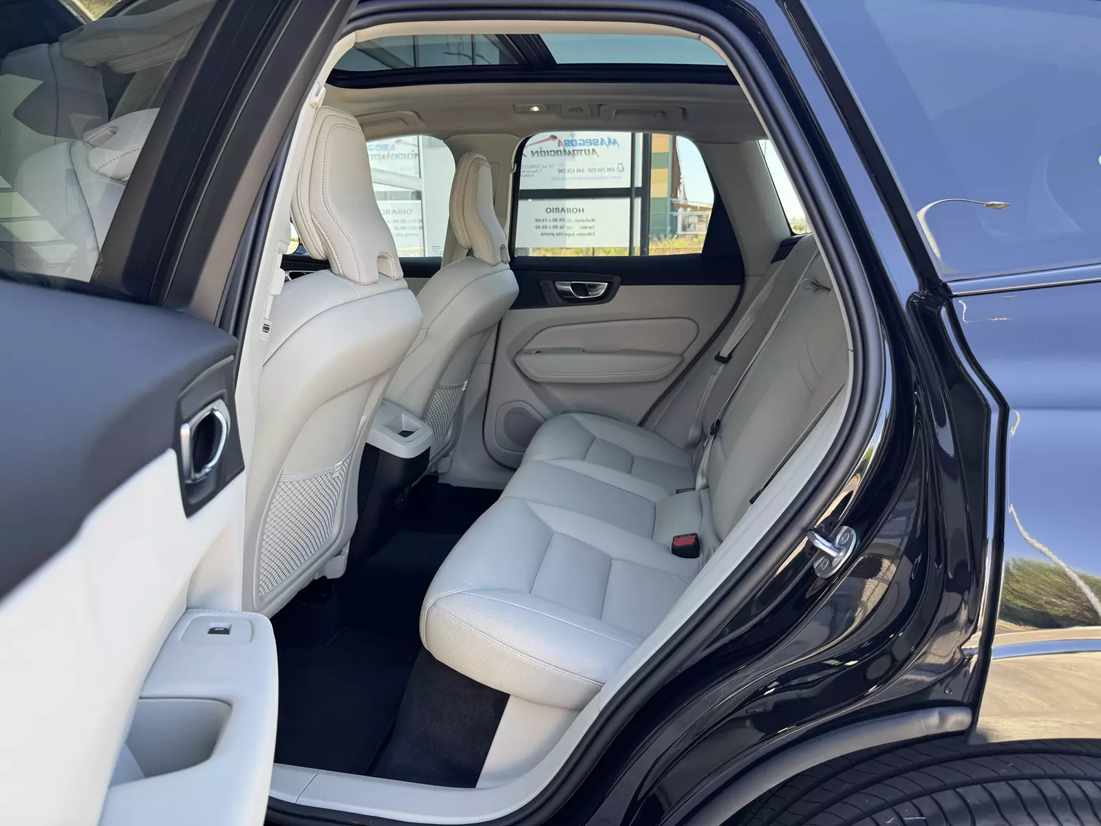Volvo XC60 2.0 B5 Mild Hybrid 249cv AWD Plus Dark 249 CV Automático