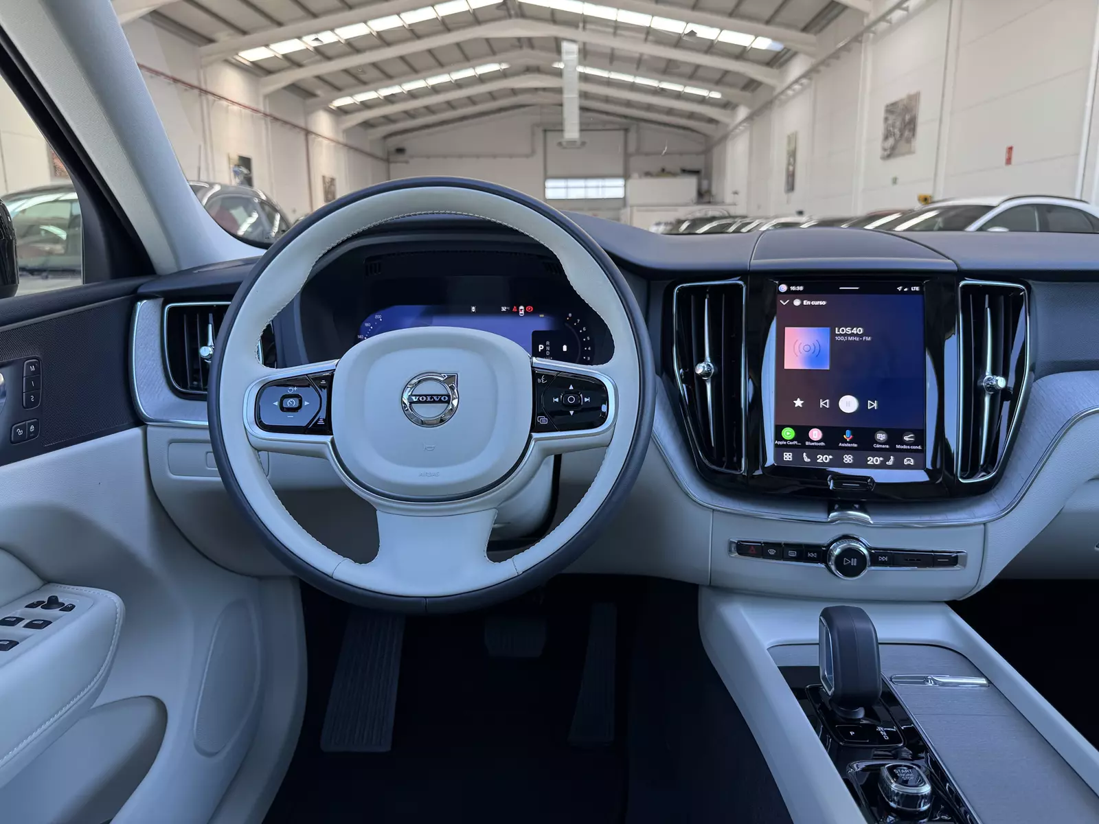 Volvo XC60 2.0 B5 Mild Hybrid 249cv AWD Plus Dark 249 CV Automático