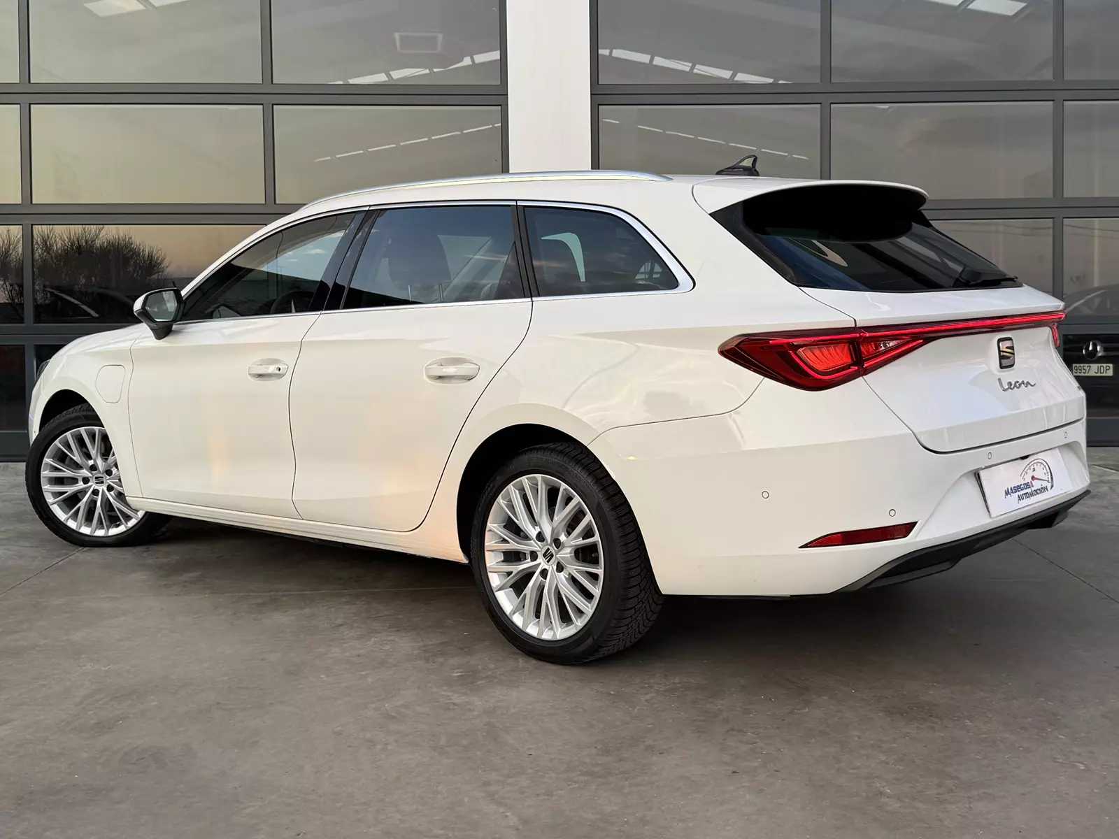 Seat León Sportstourer 1.4 e-Hybrid 204 CV DSG Xcellence Go L 204 CV Automático