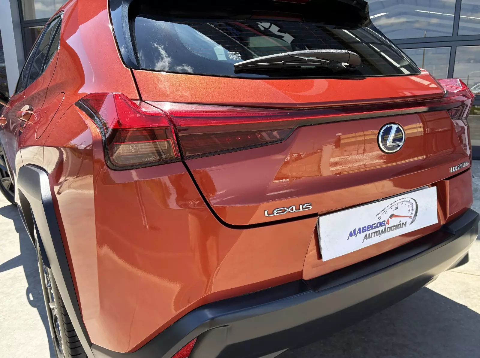 Lexus  UX 250h 2.0 Business 184cv Hybrid 184 CV Automático