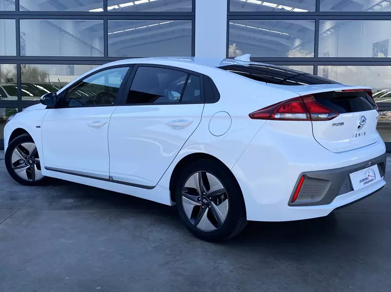Hyundai Ioniq 1.6 GDI HEV Tecno DCT 141cv  141 CV Automático