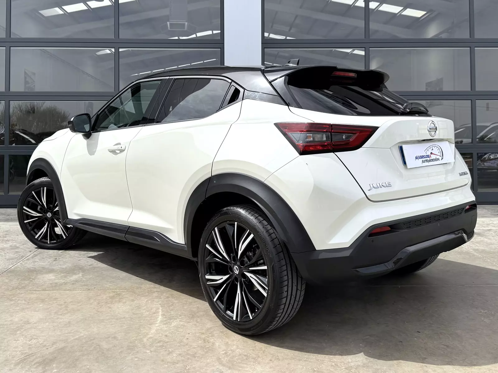 Nissan Juke 1.0 DIG-T 114CV DCT N-Design Chic 114 CV Automático