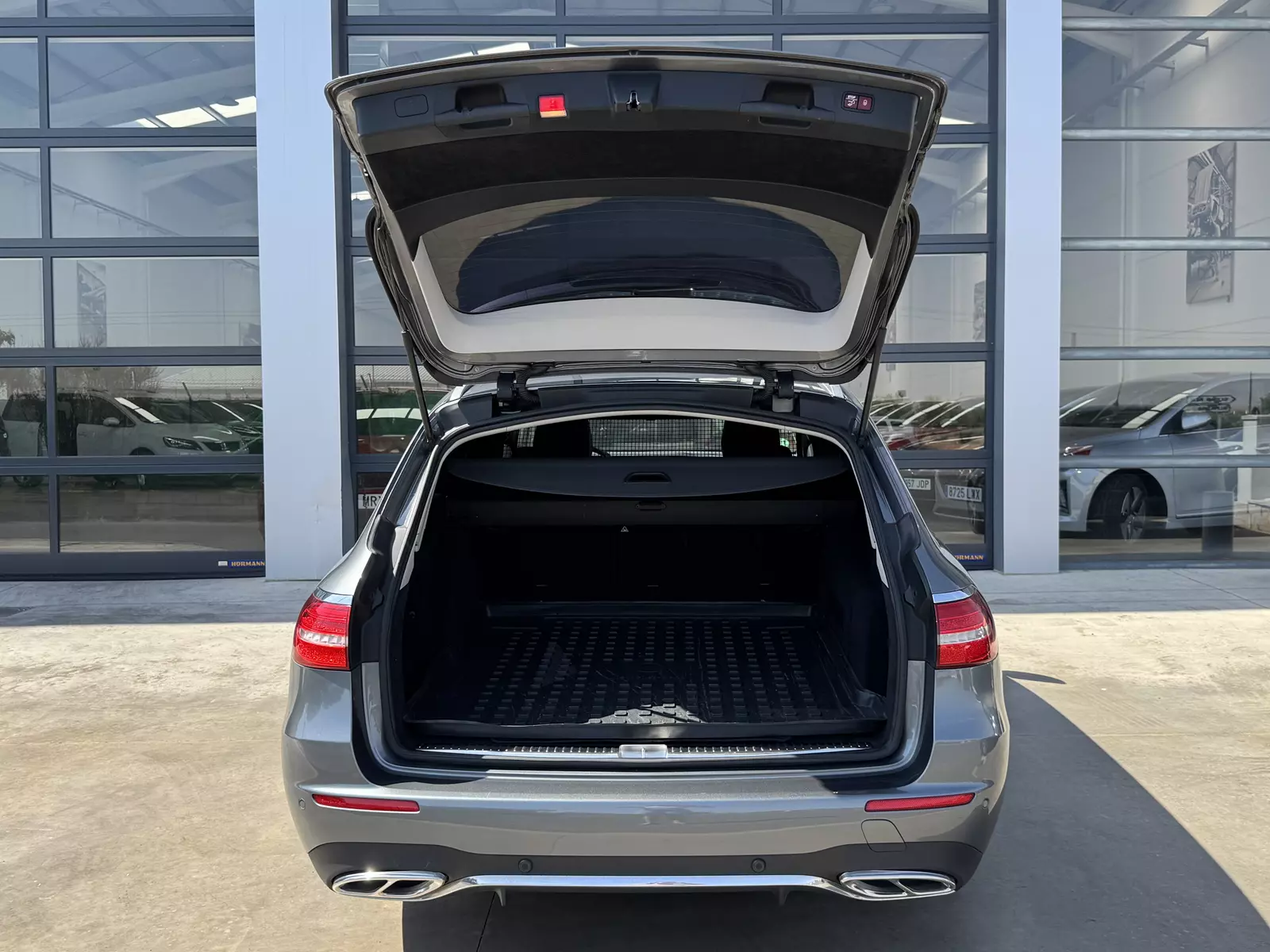 Mercedes-Benz Clase E 220d Estate 194cv 9G-TRONIC AMG 194 CV Automático