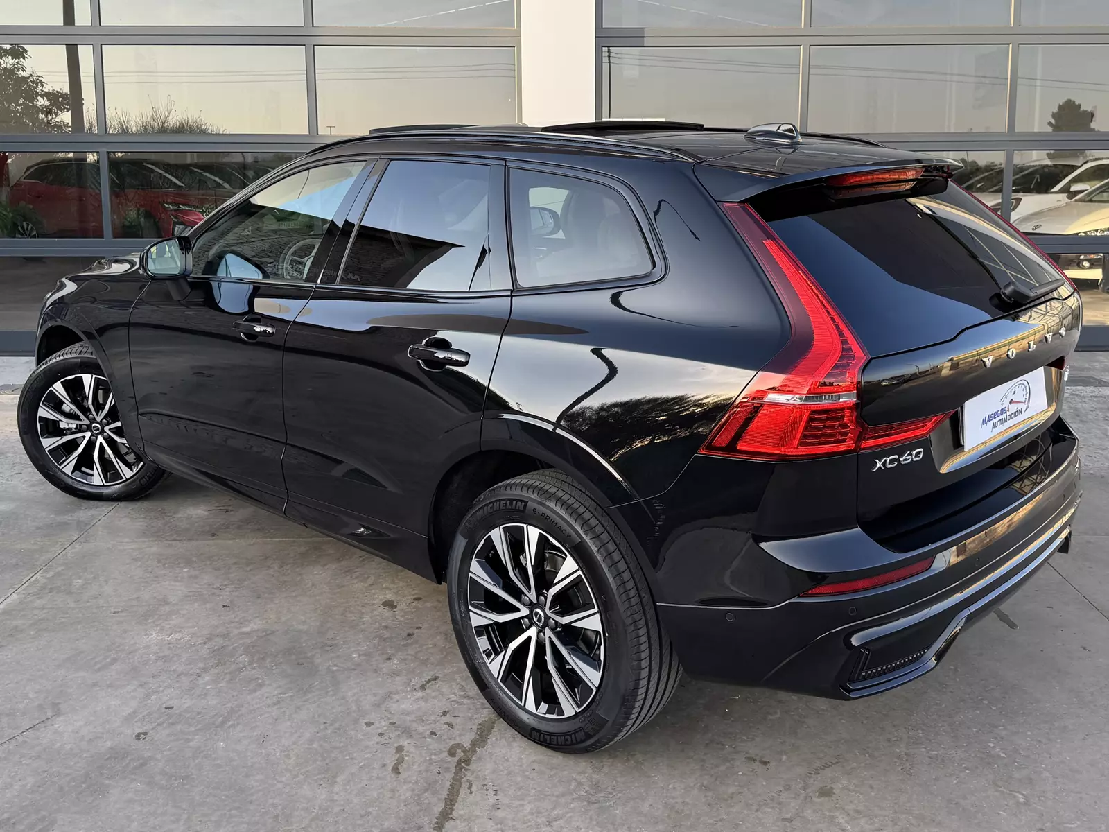 Volvo XC60 2.0 B5 Mild Hybrid 249cv AWD Plus Dark 249 CV Automático