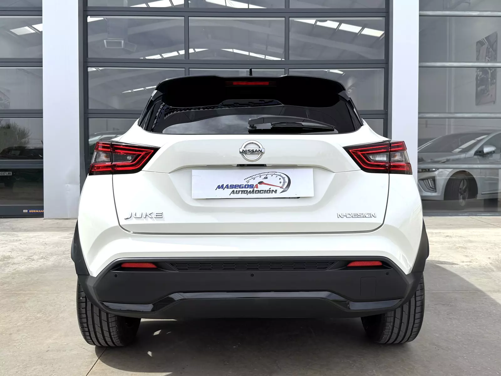 Nissan Juke 1.0 DIG-T 114CV DCT N-Design Chic 114 CV Automático