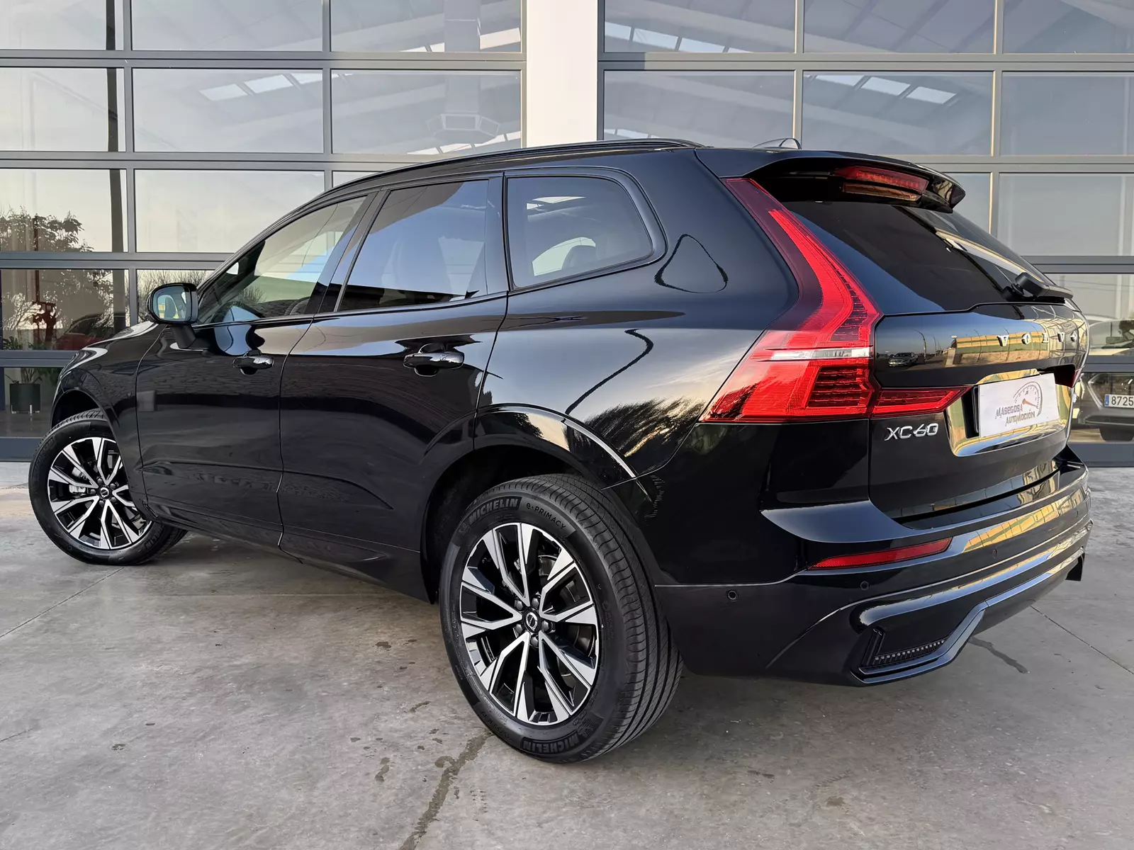 Volvo XC60 2.0 B5 Mild Hybrid 249cv AWD Plus Dark 249 CV Automático