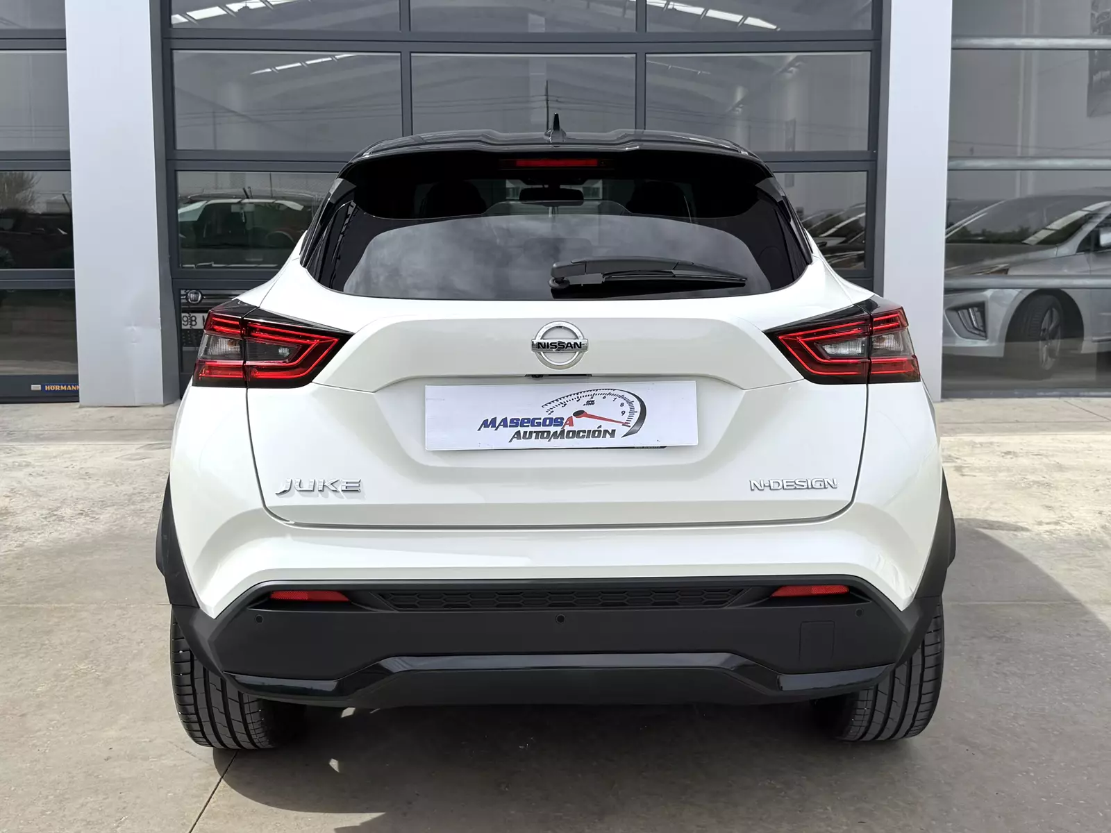 Nissan Juke 1.0 DIG-T 114CV DCT N-Design Chic 114 CV Automático