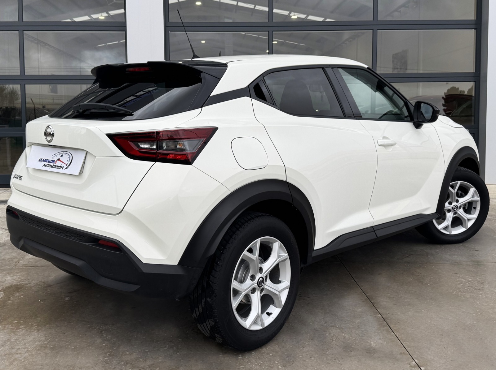 NISSAN Juke 1.0 DIG-T 114CV Acenta 114 CV Manual