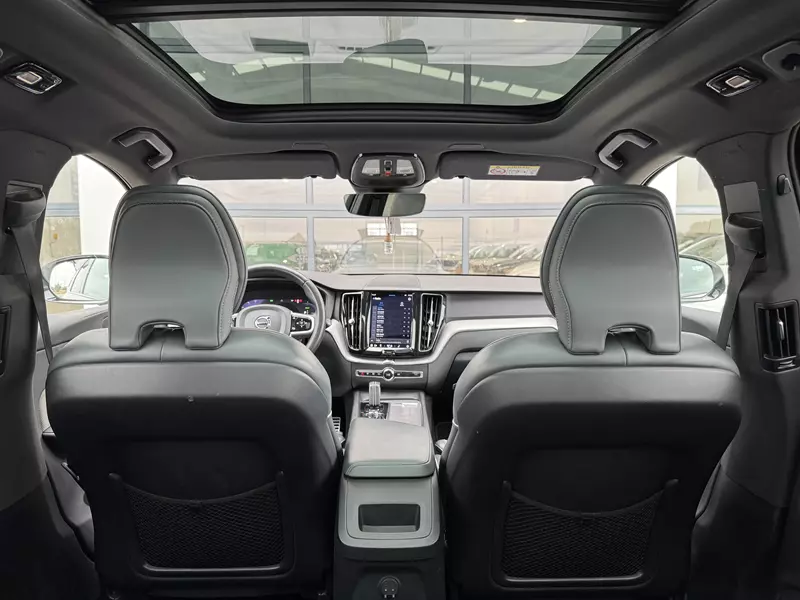 Volvo XC60 2.0 T6 AWD Recharge R-Design Auto 341 CV Automático