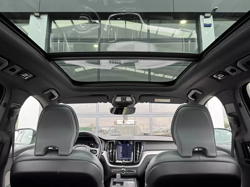 Volvo XC60 2.0 T6 AWD Recharge R-Design Auto 341 CV Automático