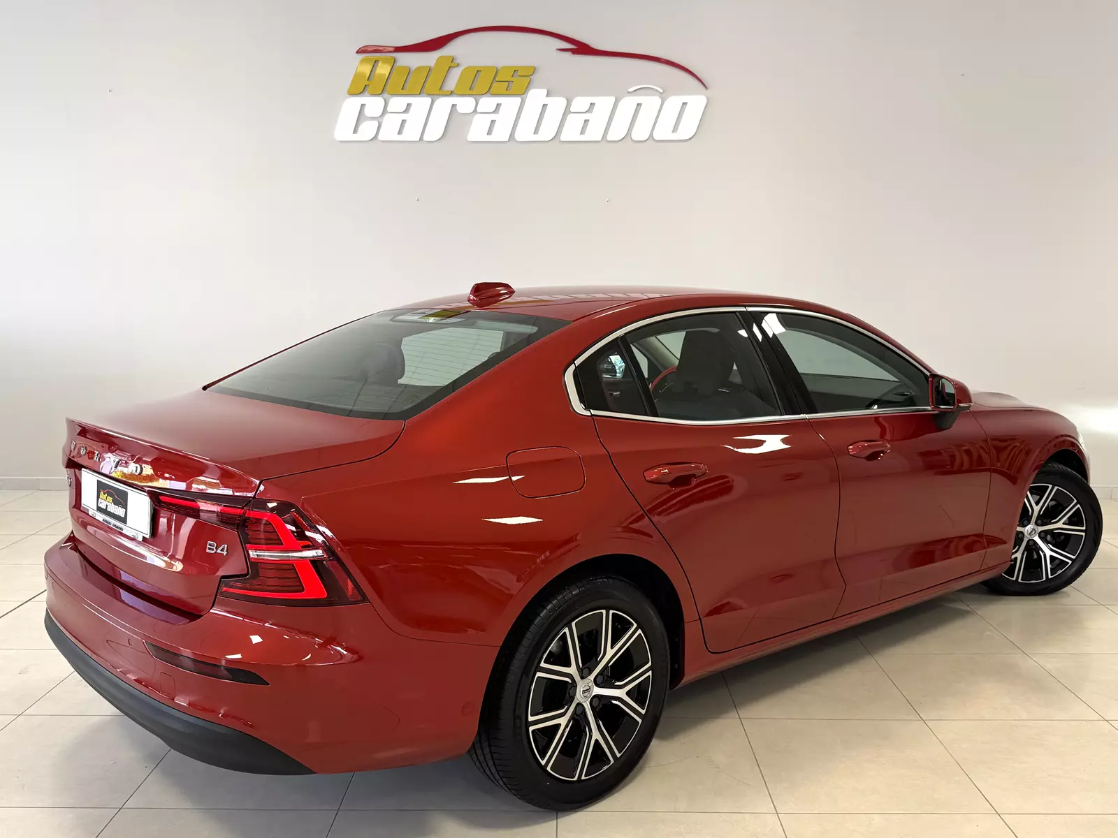 Volvo S60 B4 2.0 FWD Core AUTO 197cv 197 CV Automático