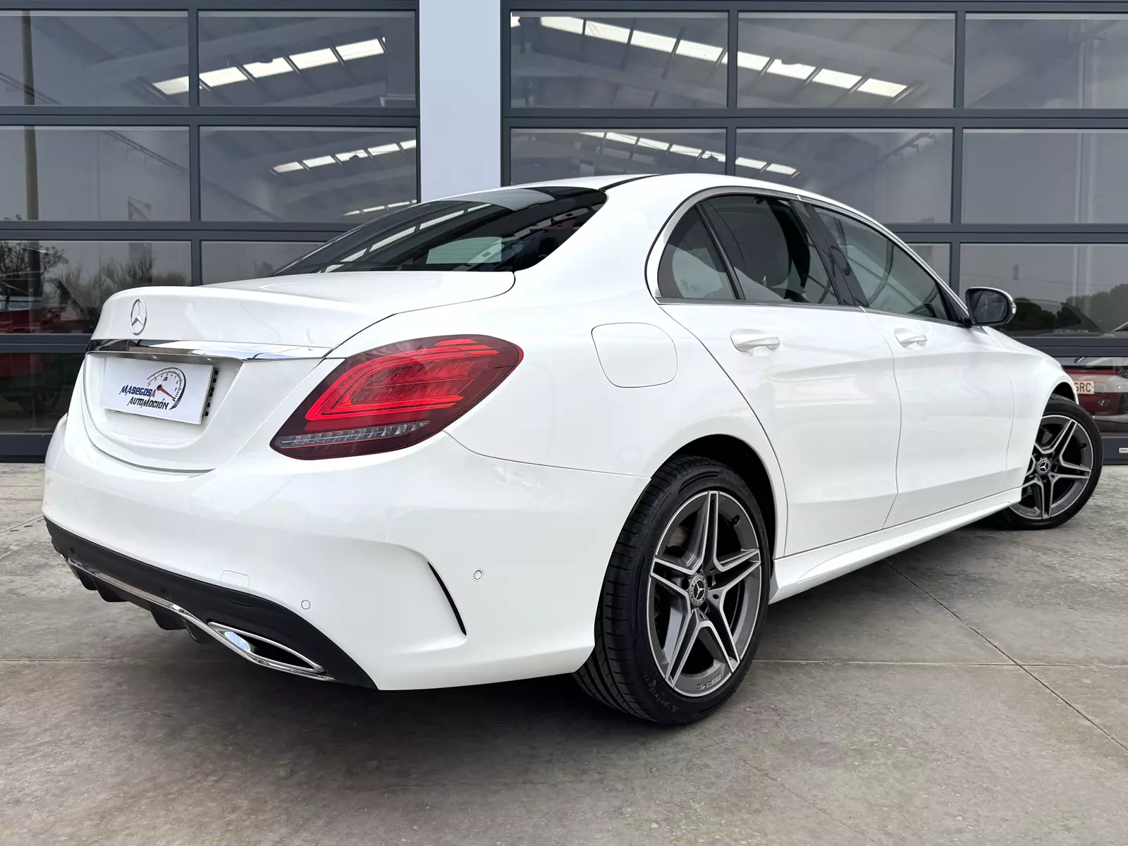 MERCEDES BENZ Clase C200 160cv 9 G-Tronic AMG  160 CV Automático