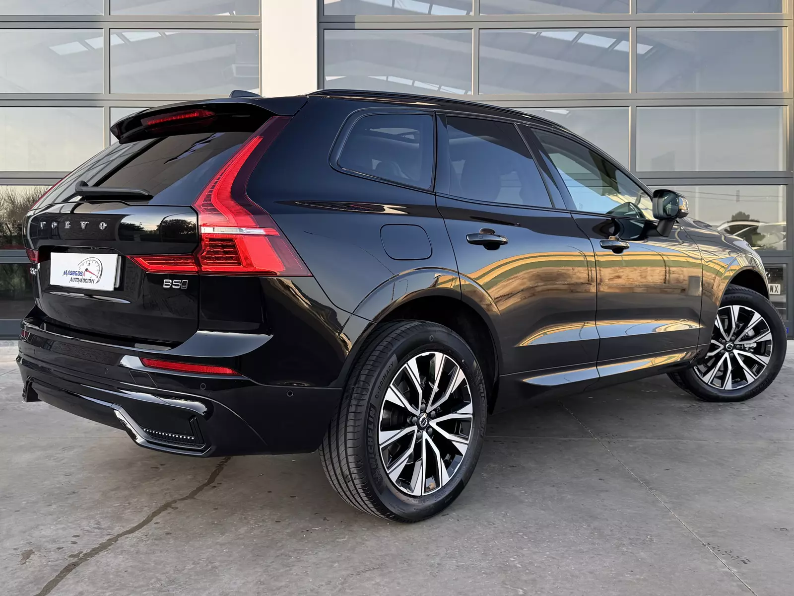 Volvo XC60 2.0 B5 Mild Hybrid 249cv AWD Plus Dark 249 CV Automático