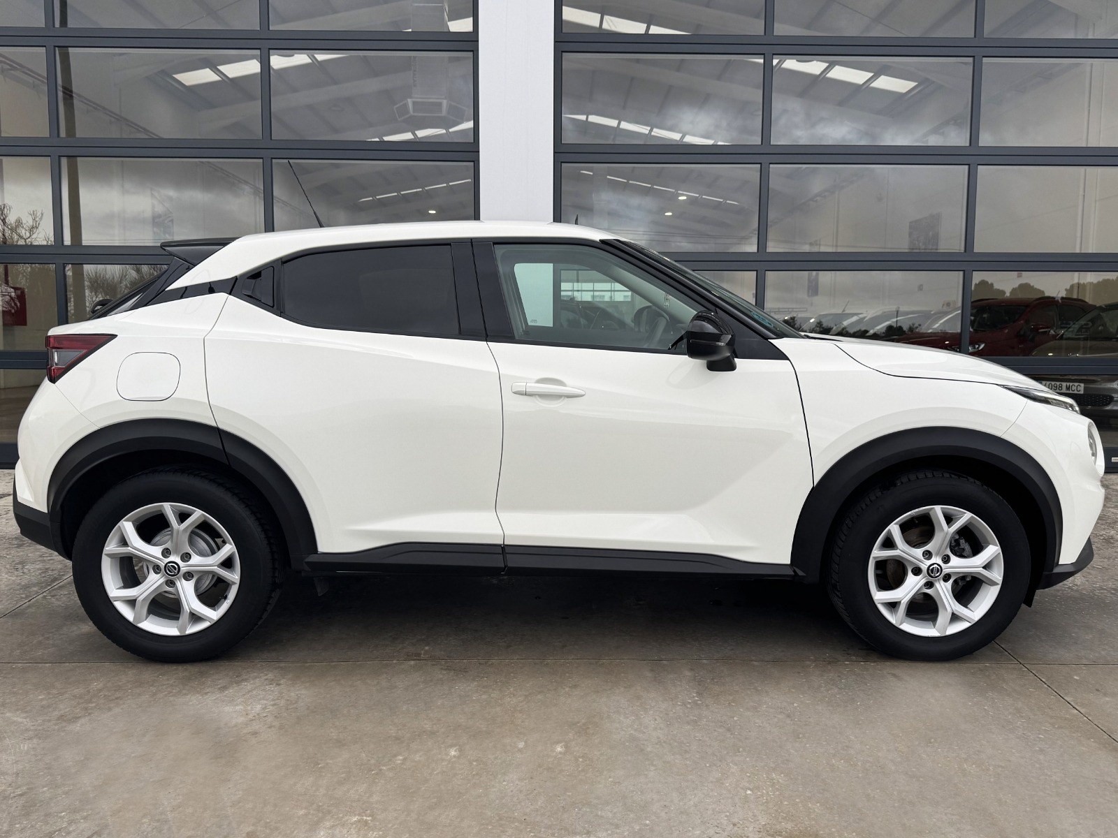 NISSAN Juke 1.0 DIG-T 114CV Acenta 114 CV Manual
