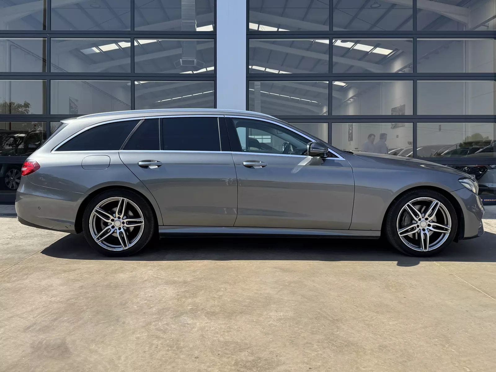 Mercedes-Benz Clase E 220d Estate 194cv 9G-TRONIC AMG 194 CV Automático
