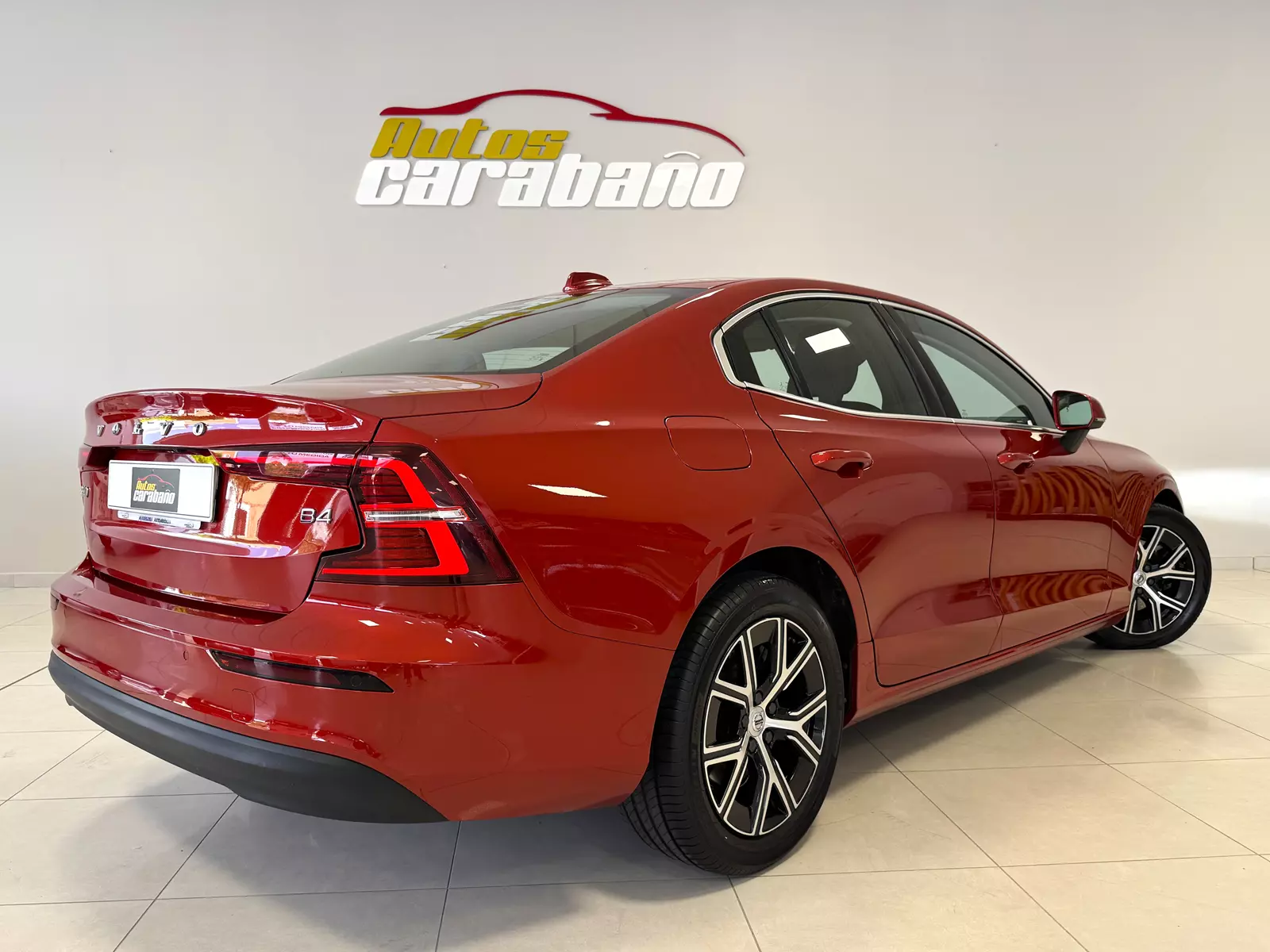 Volvo S60 B4 2.0 FWD Core AUTO 197cv 197 CV Automático