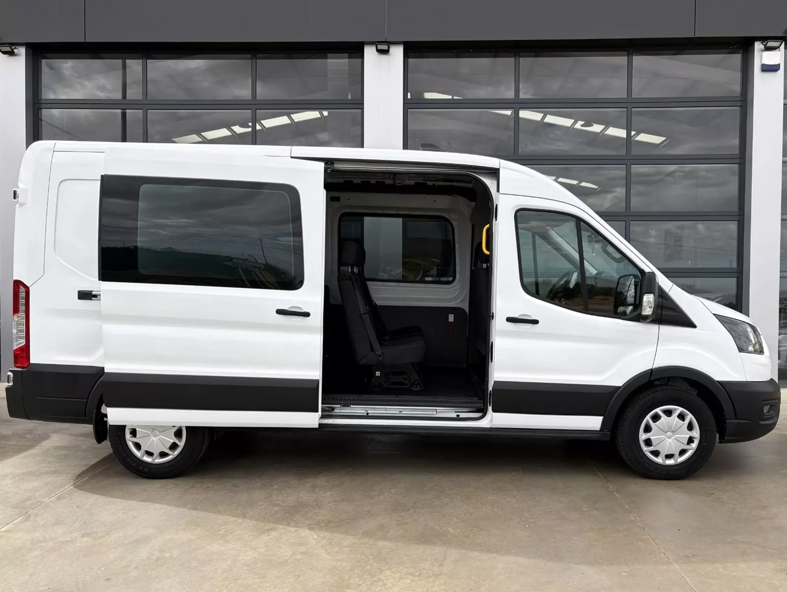 Ford  Transit 2.0 EcoBlue 130cv 350 Combi L3H2 Trend 7 Plazas 130 CV Manual