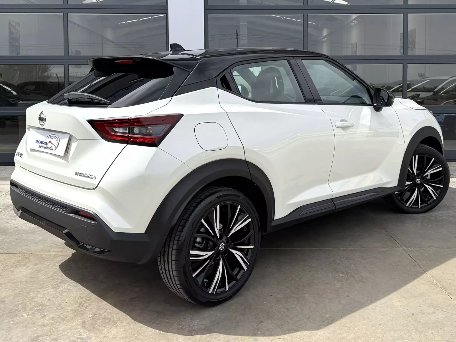Nissan Juke 1.0 DIG-T 114CV DCT N-Design Chic 114 CV Automático