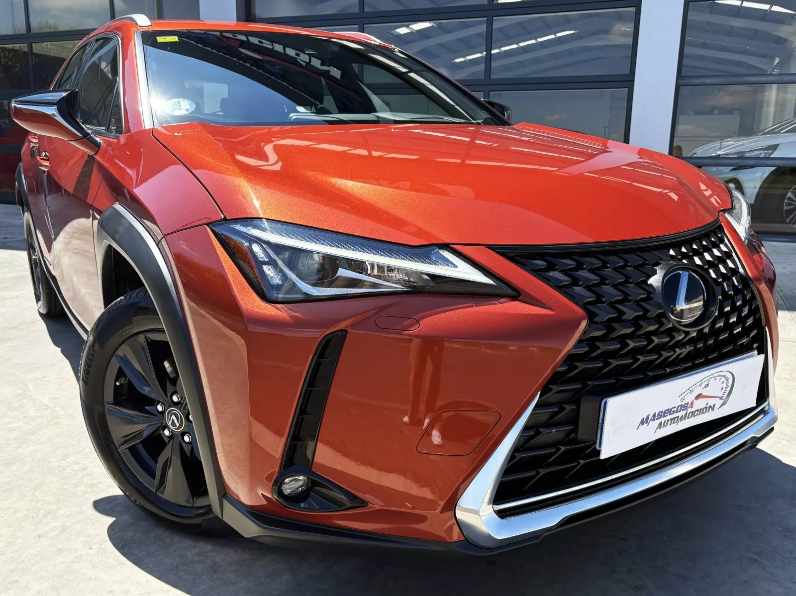 Lexus  UX 250h 2.0 Business 184cv Hybrid 184 CV Automático