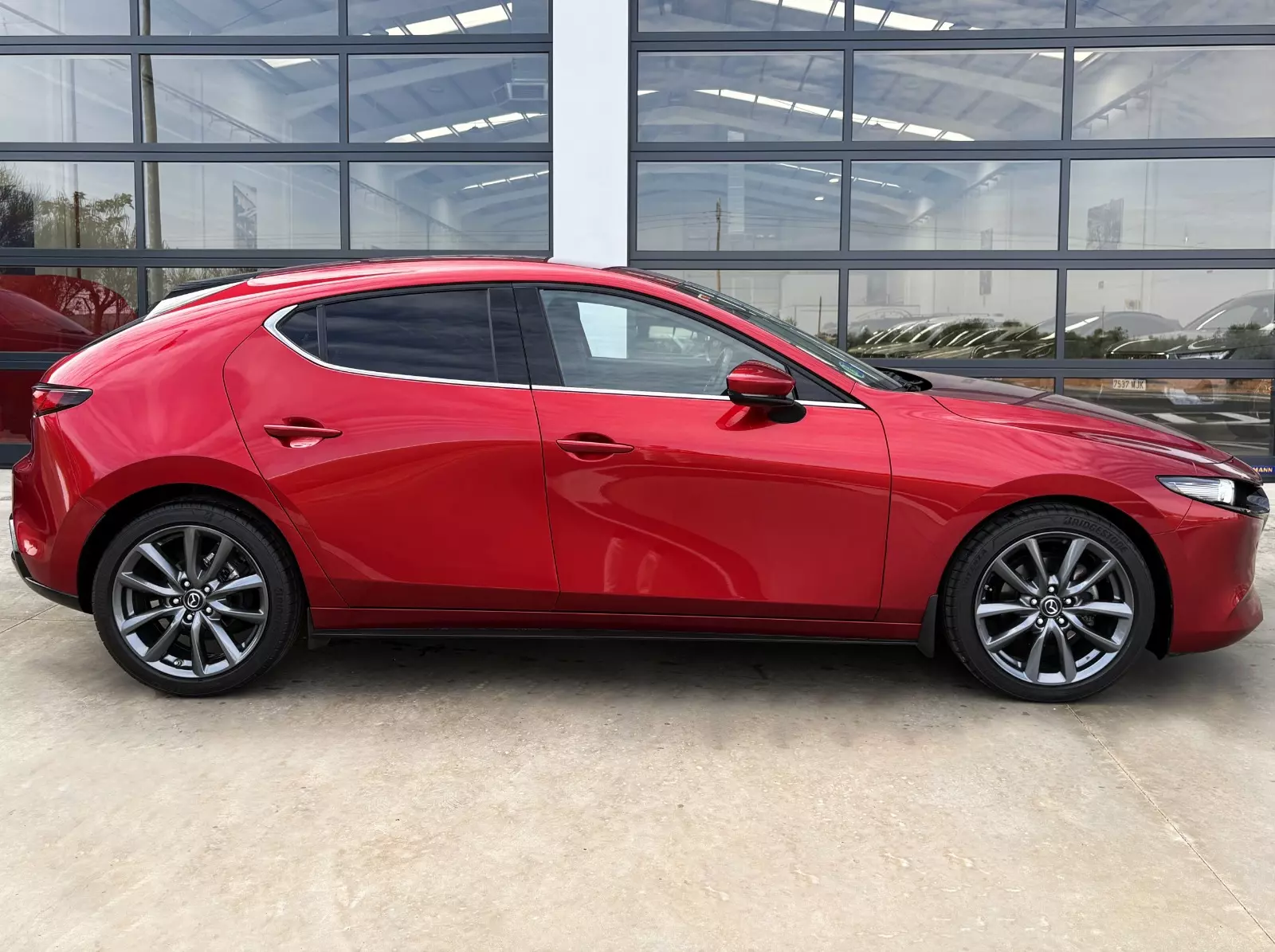 Mazda 3 Zenith Skyactive-G 2.0 122cv AUTO 122 CV Automático