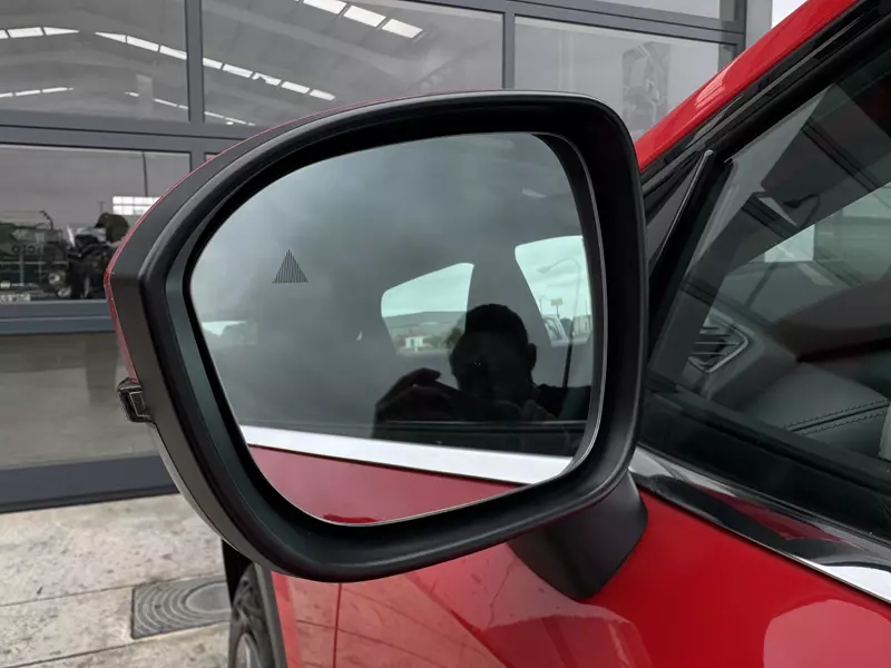 NISSAN Qashqai 1.3 DIG-T MHEV 140cv Visia Hybrid 140 CV Manual