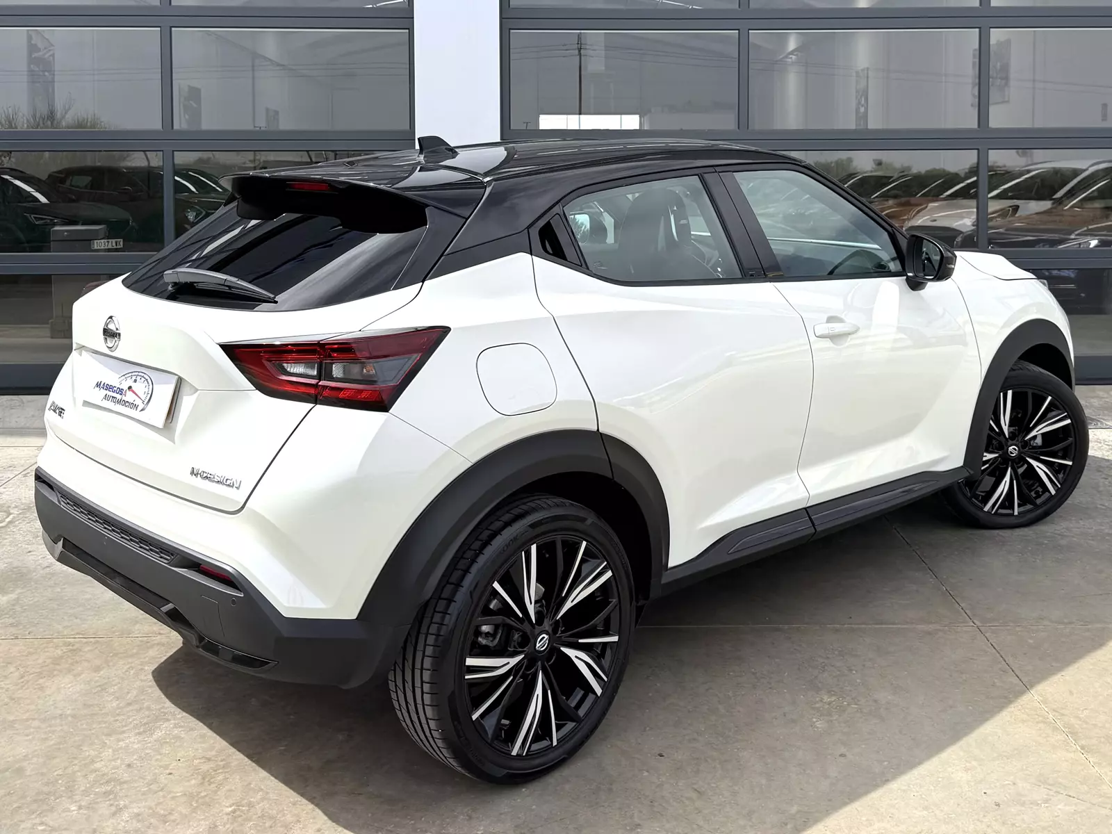Nissan Juke 1.0 DIG-T 114CV DCT N-Design Chic 114 CV Automático