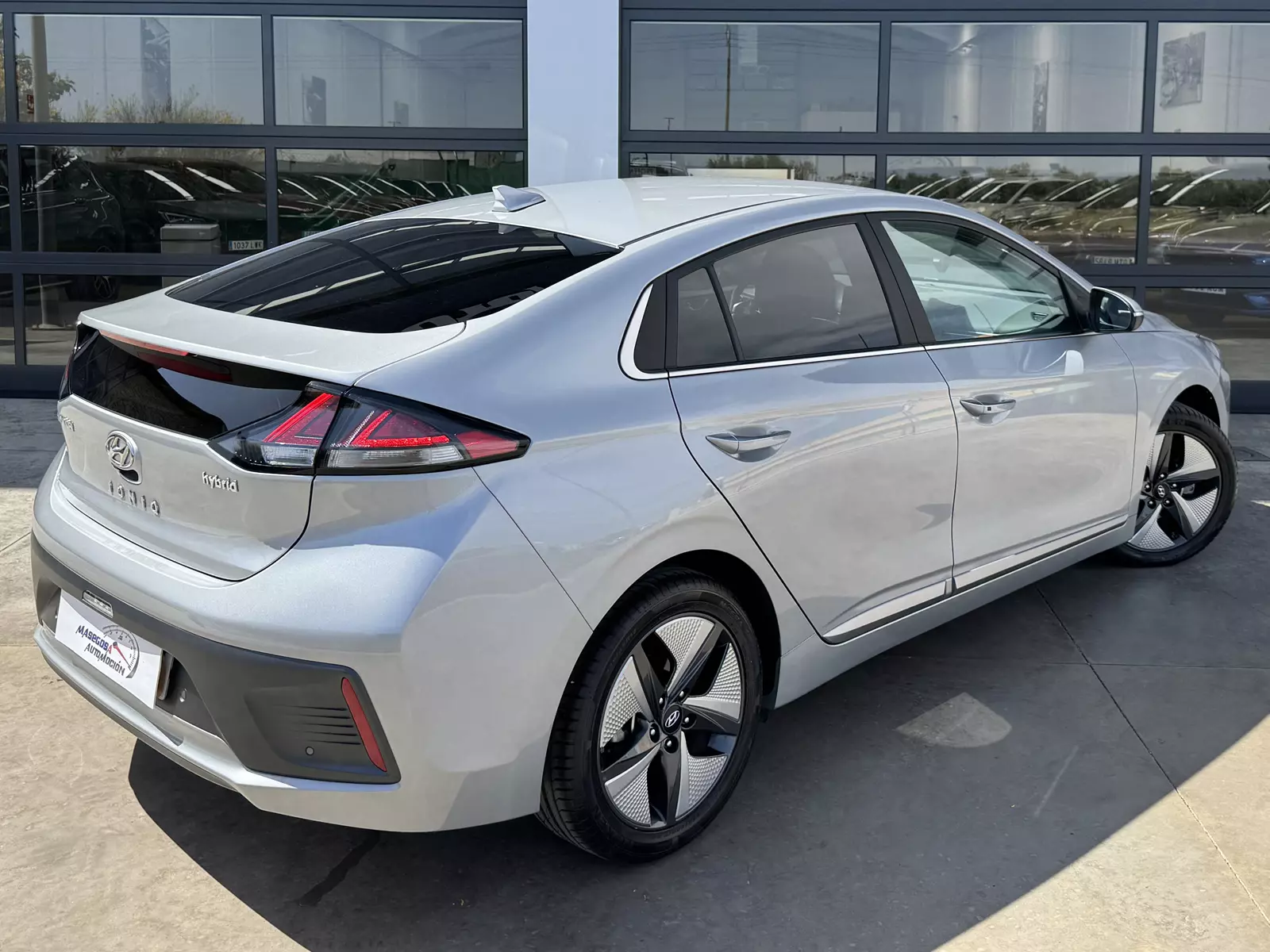 Hyundai Ioniq 1.6 GDI HEV 141cv Tecno DCT 141 CV Automático