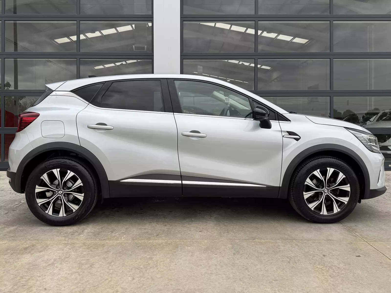 Renault  Captur 1.0 TCe 90CV Techno 90 CV Manual