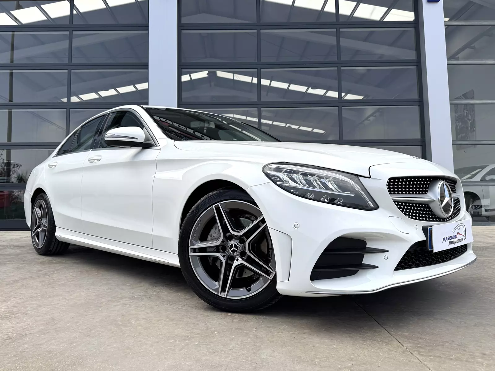 MERCEDES BENZ Clase C200 160cv 9 G-Tronic AMG  160 CV Automático