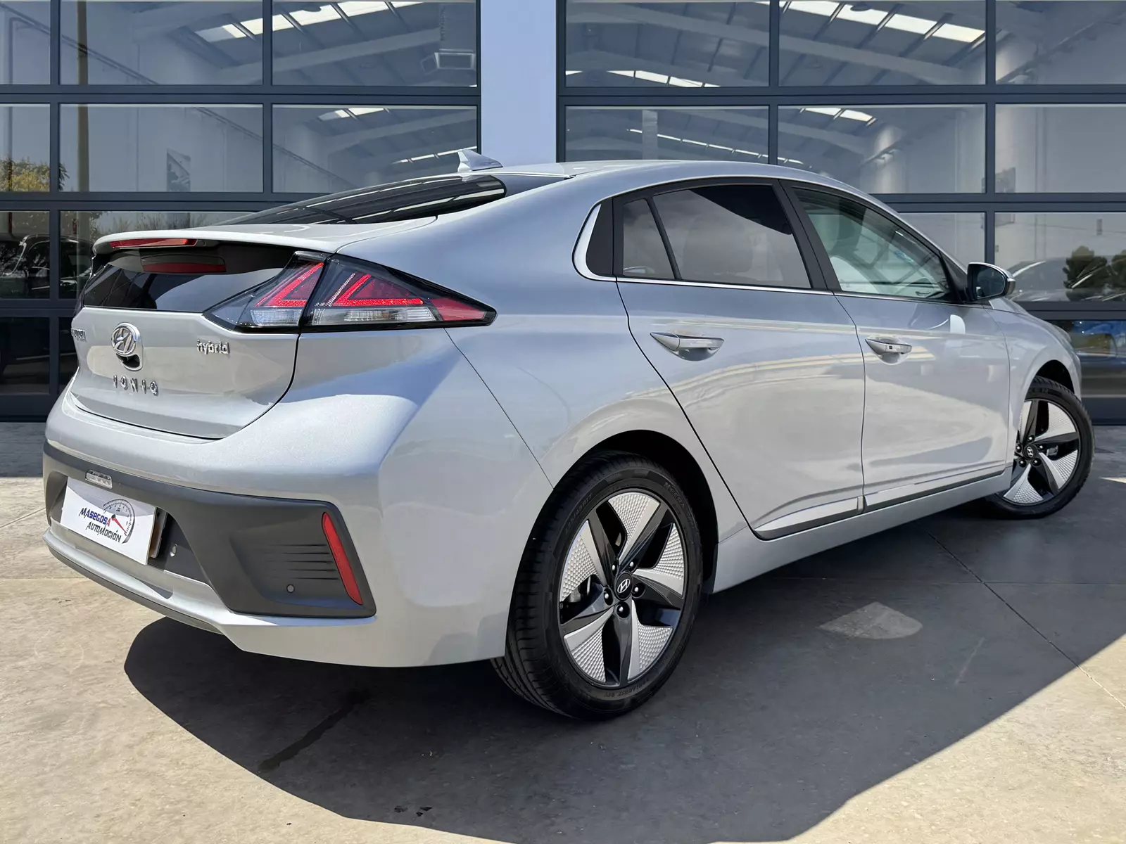 Hyundai Ioniq 1.6 GDI HEV 141cv Tecno DCT 141 CV Automático