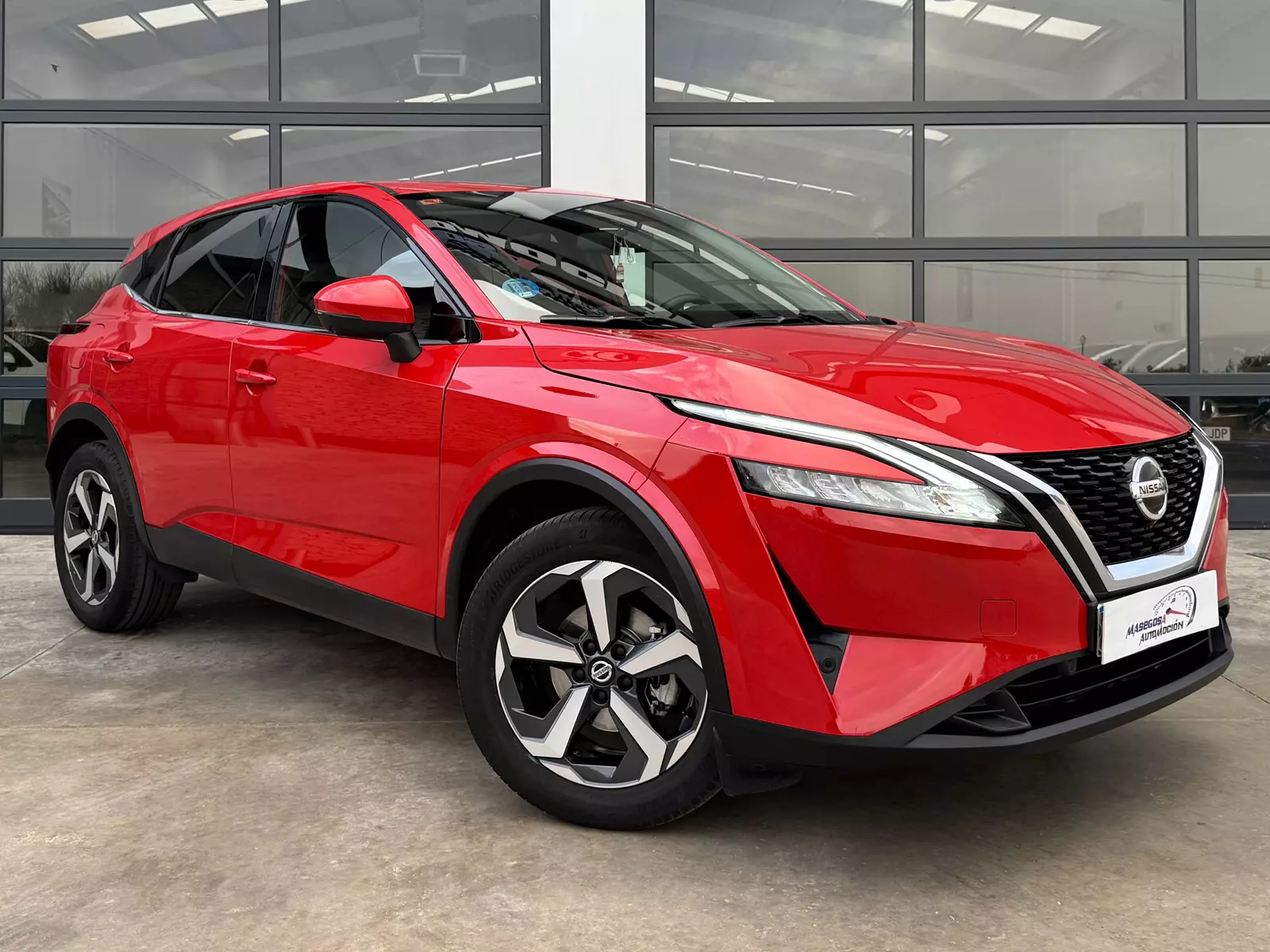 Nissan  Qashqai 1.3 DIG-T MHEV 140cv N-Connecta Hybrid 140 CV Manual