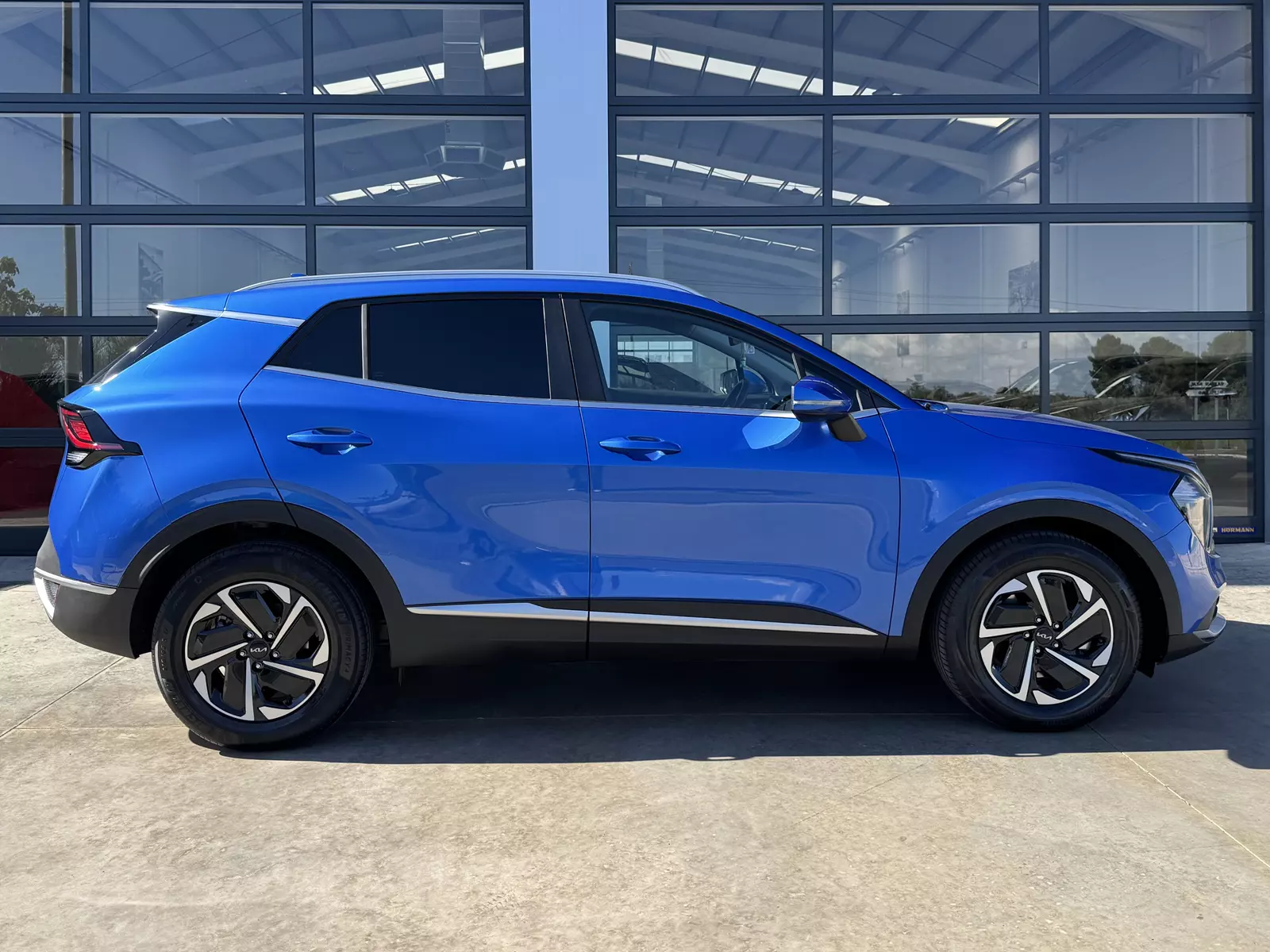 Kia Sportage 1.6 T-GDi HEV 230cv Drive 230 CV Automático