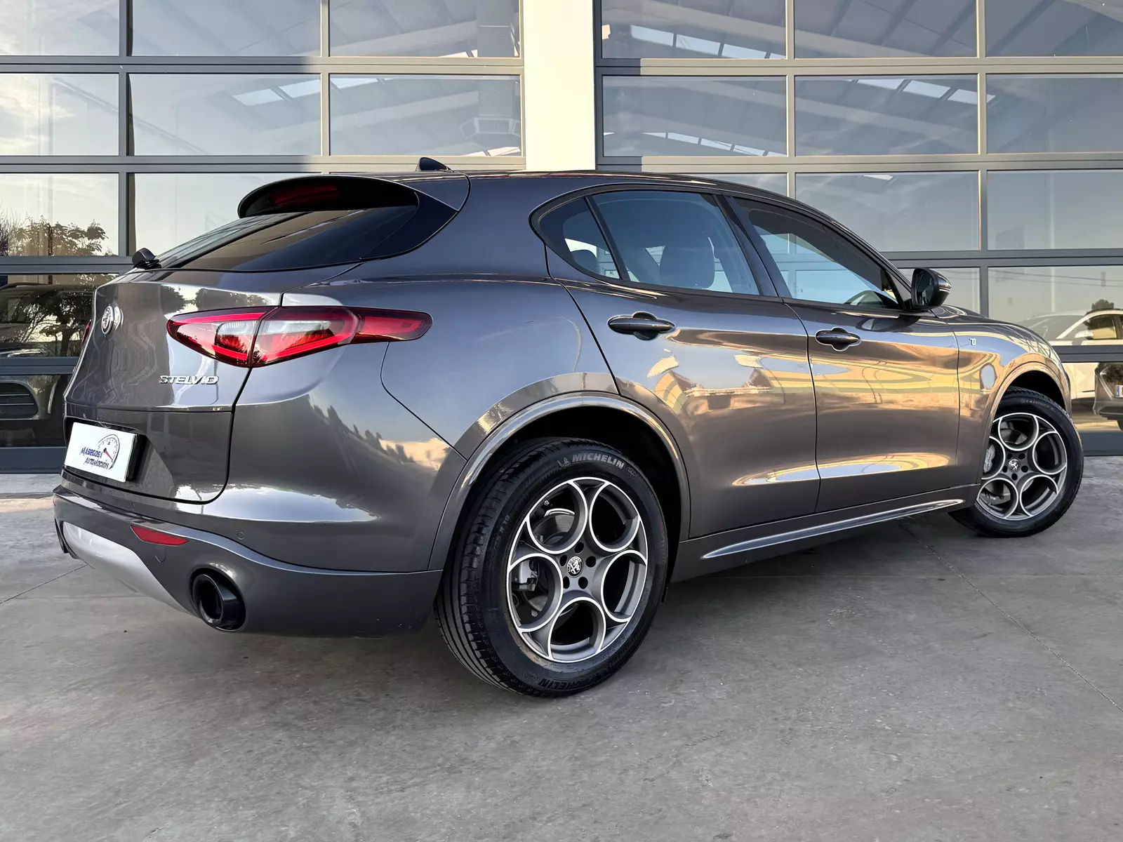 Alfa Romeo  Stelvio 2.2 210CV TI Q4 210 CV Automático