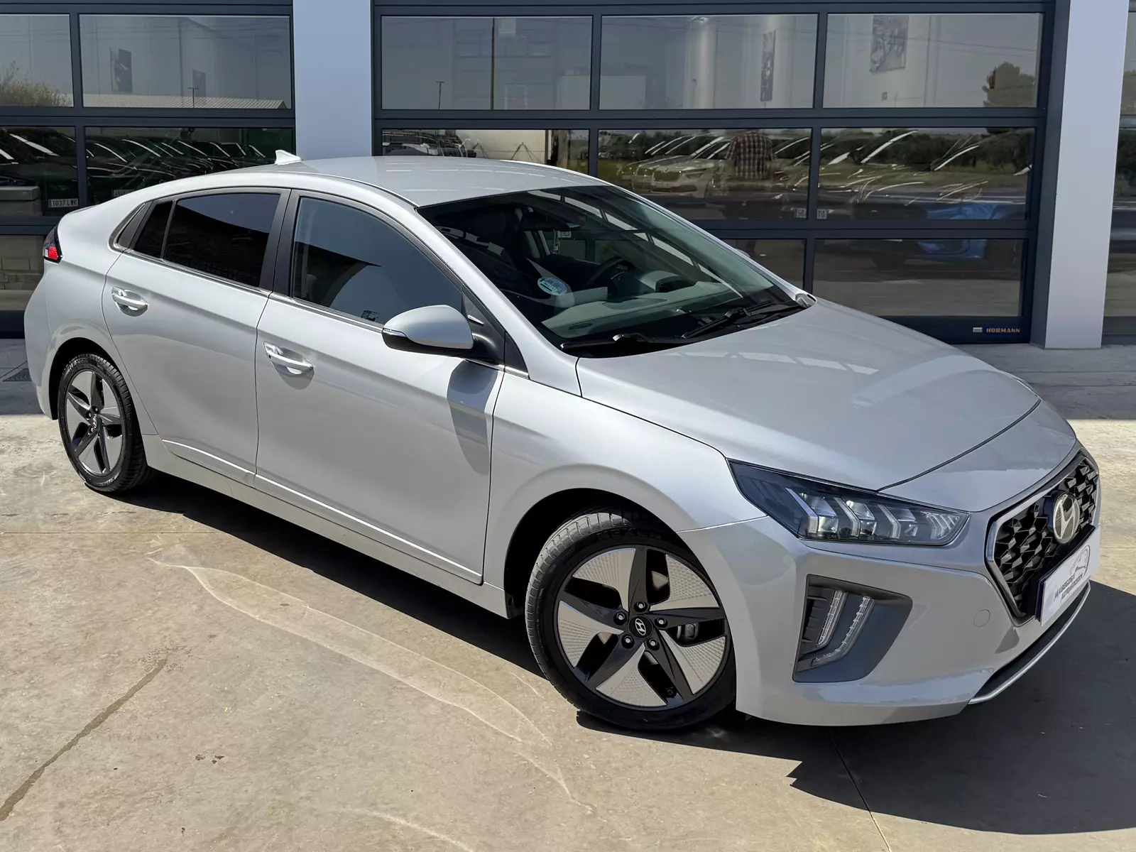 Hyundai Ioniq 1.6 GDI HEV 141cv Tecno DCT 141 CV Automático