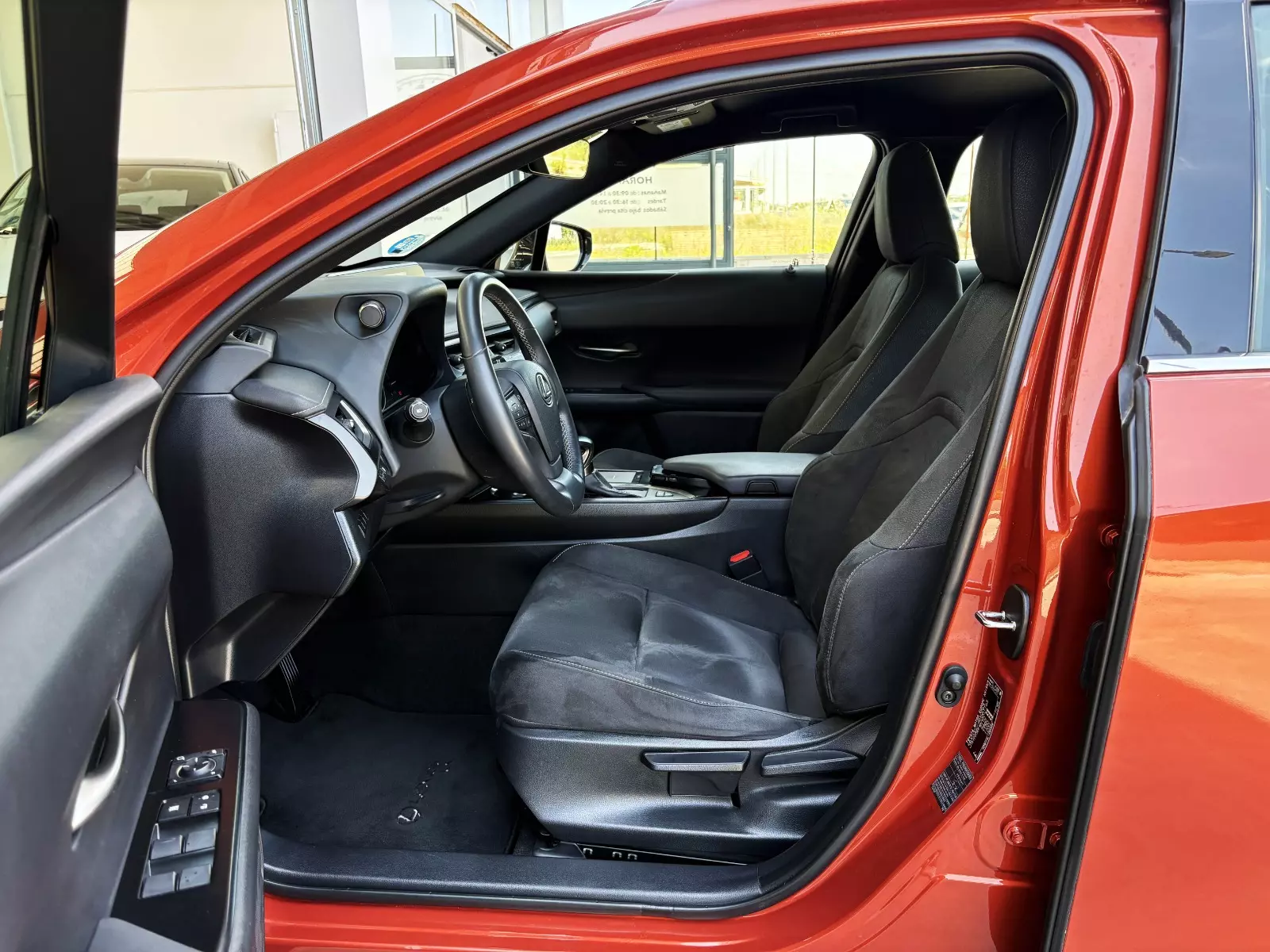 Lexus  UX 250h 2.0 Business 184cv Hybrid 184 CV Automático