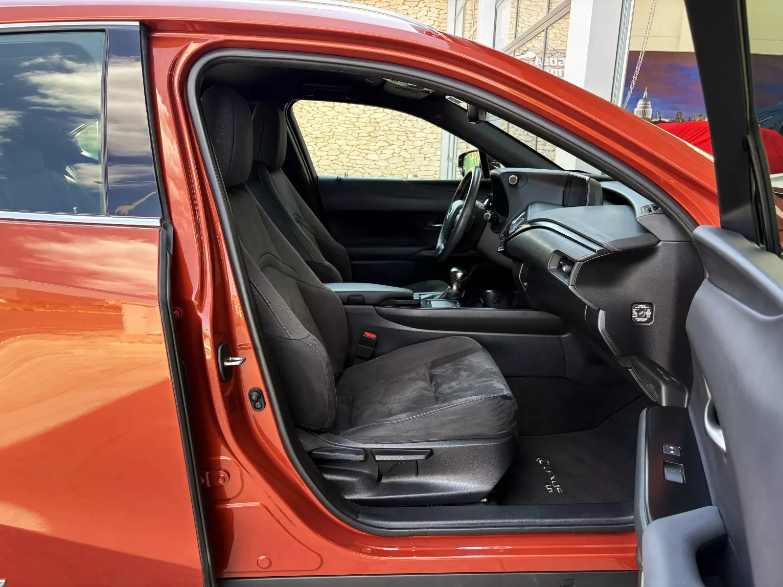 Lexus  UX 250h 2.0 Business 184cv Hybrid 184 CV Automático