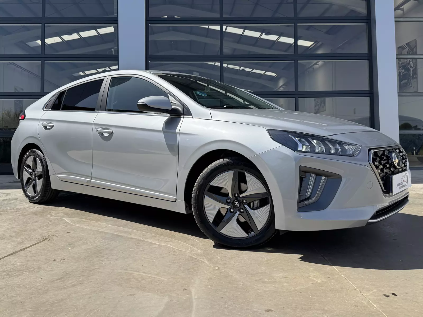Hyundai Ioniq 1.6 GDI HEV 141cv Tecno DCT 141 CV Automático