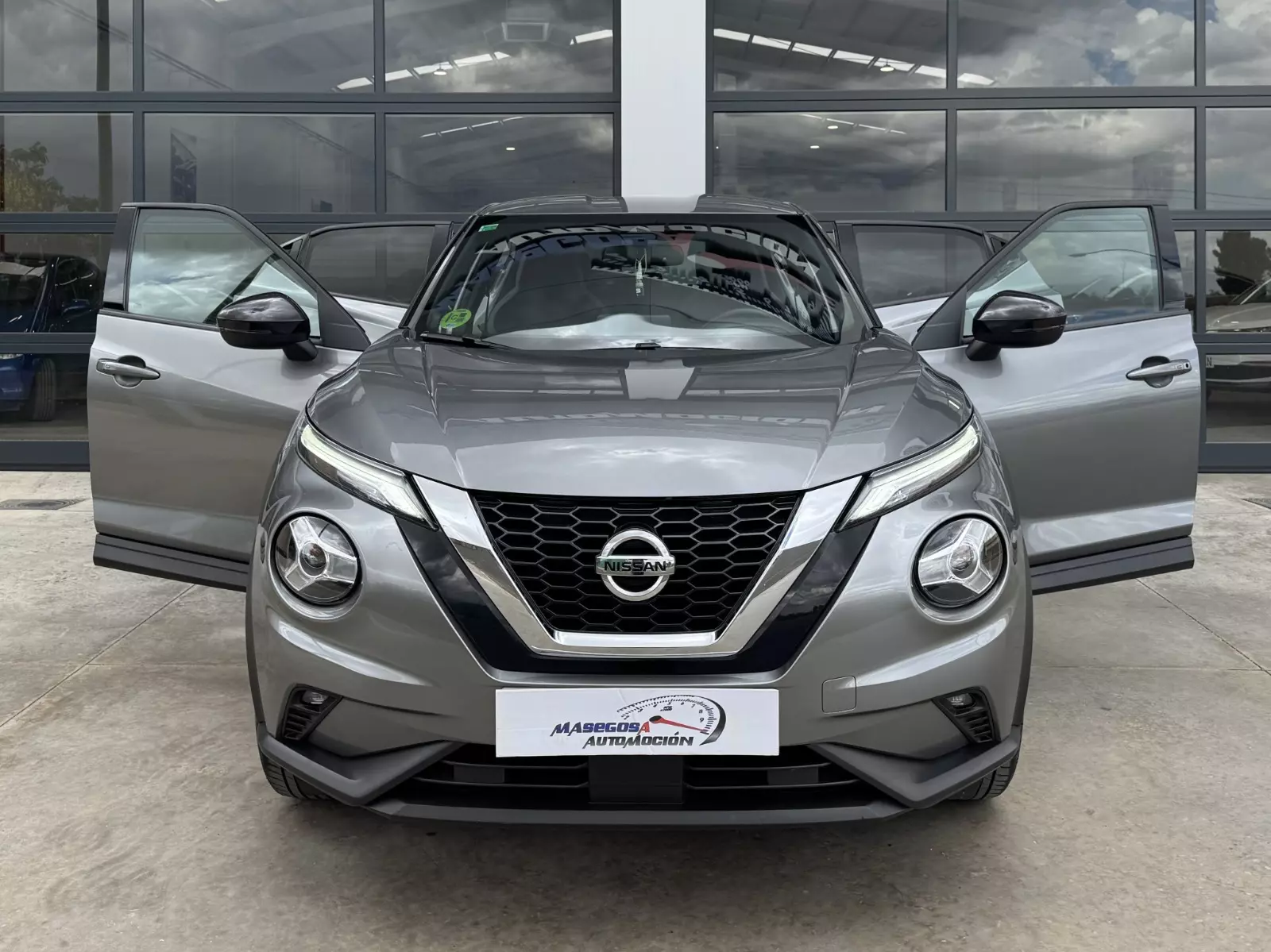 Nissan  Juke 1.0 DIG-T 114CV DCT 7V N-Connecta 114 CV Automático