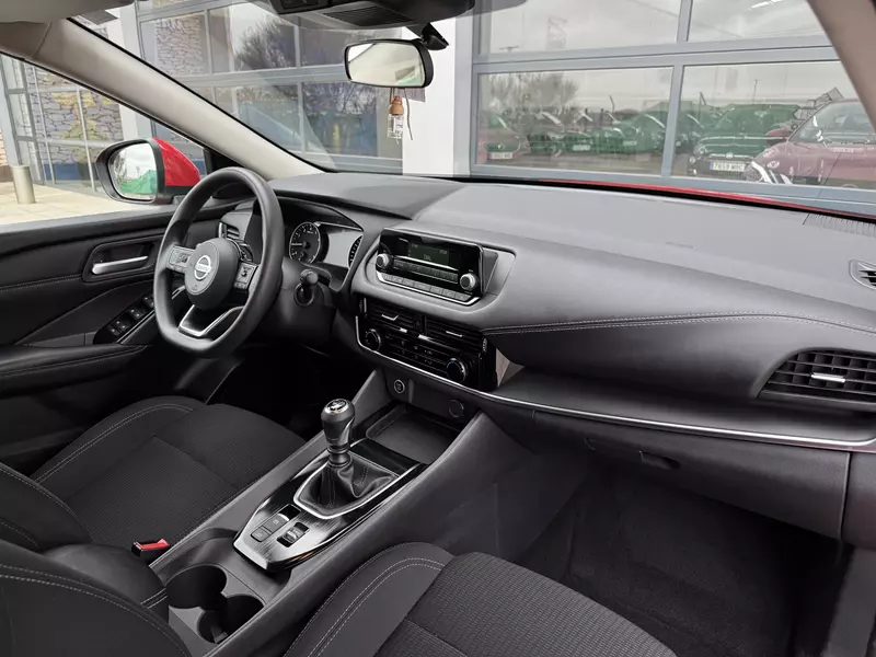 NISSAN Qashqai 1.3 DIG-T MHEV 140cv Visia Hybrid 140 CV Manual