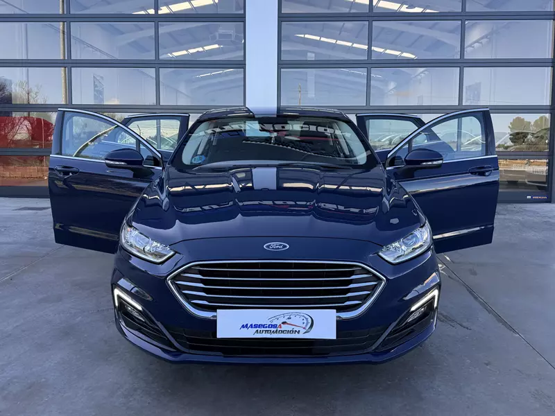 Ford Mondeo 2.0 Titanium 187Cv HEV AT Hybrid  187 CV Automático