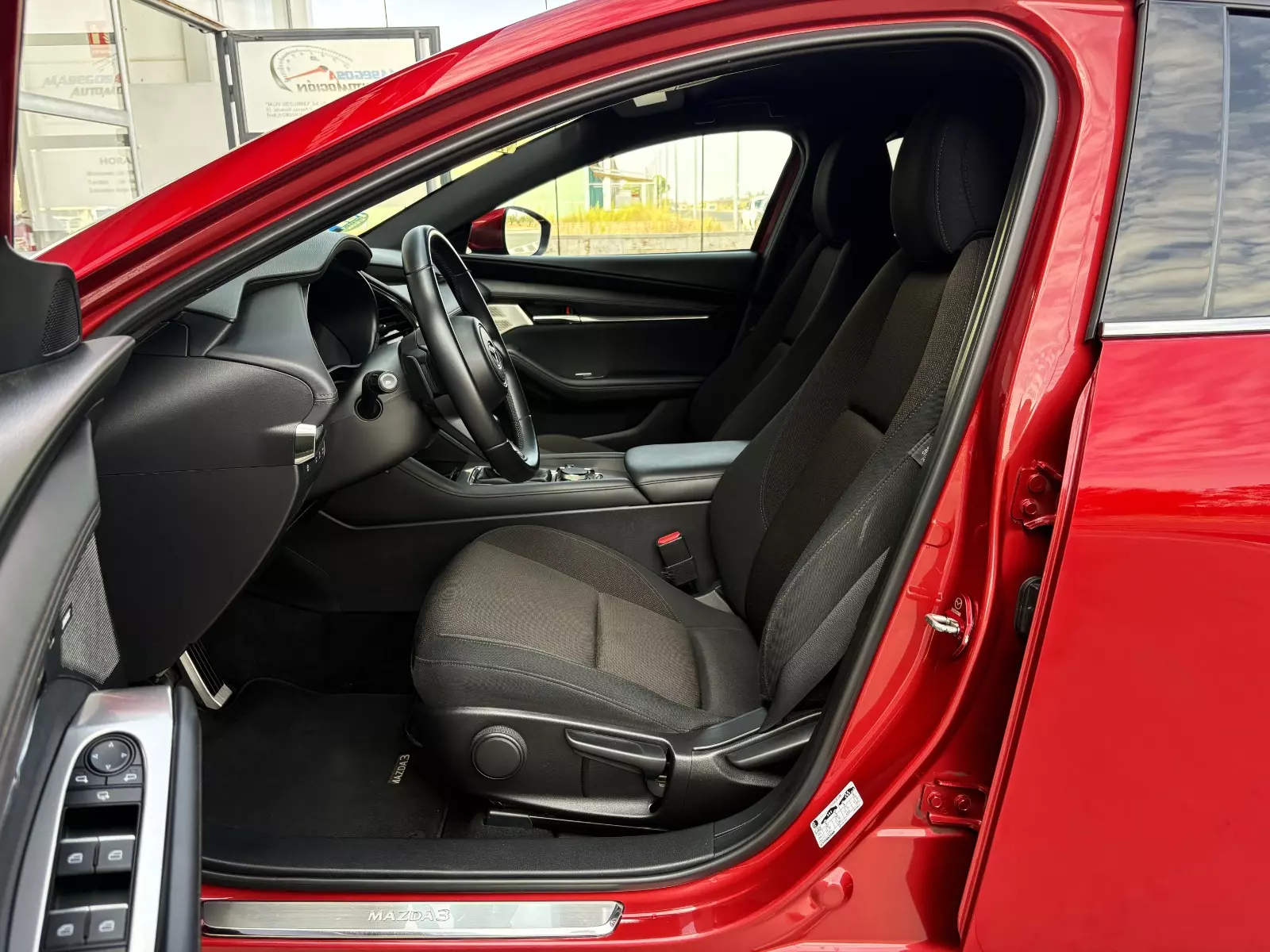 Mazda 3 Zenith Skyactive-G 2.0 122cv AUTO 122 CV Automático