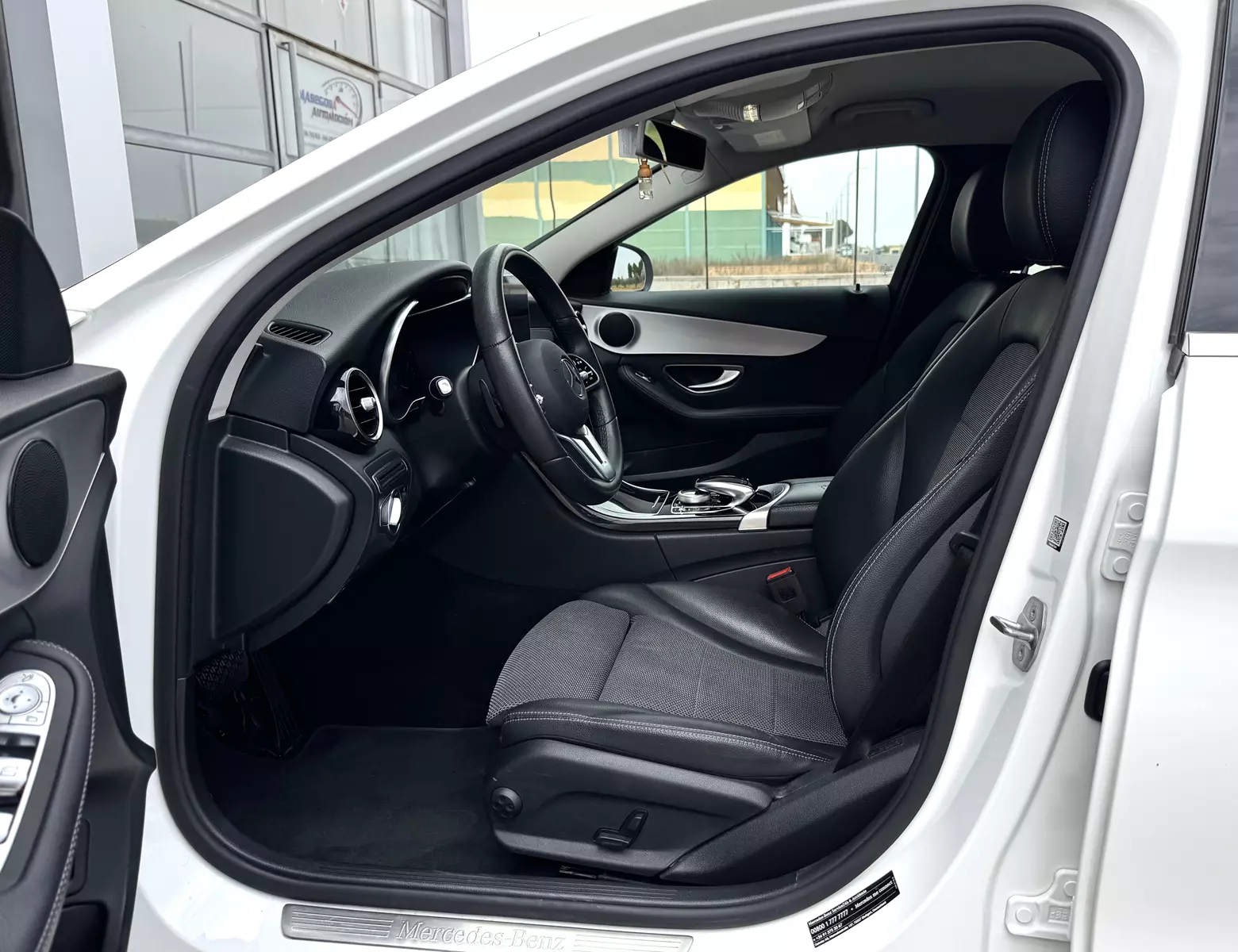 MERCEDES BENZ Clase C200 160cv 9 G-Tronic AMG  160 CV Automático