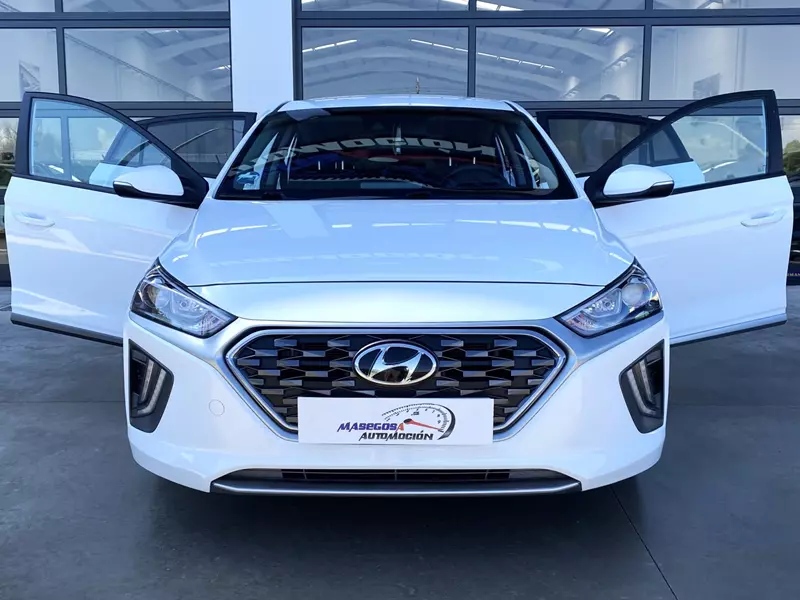 Hyundai Ioniq 1.6 GDI HEV Tecno DCT 141cv  141 CV Automático