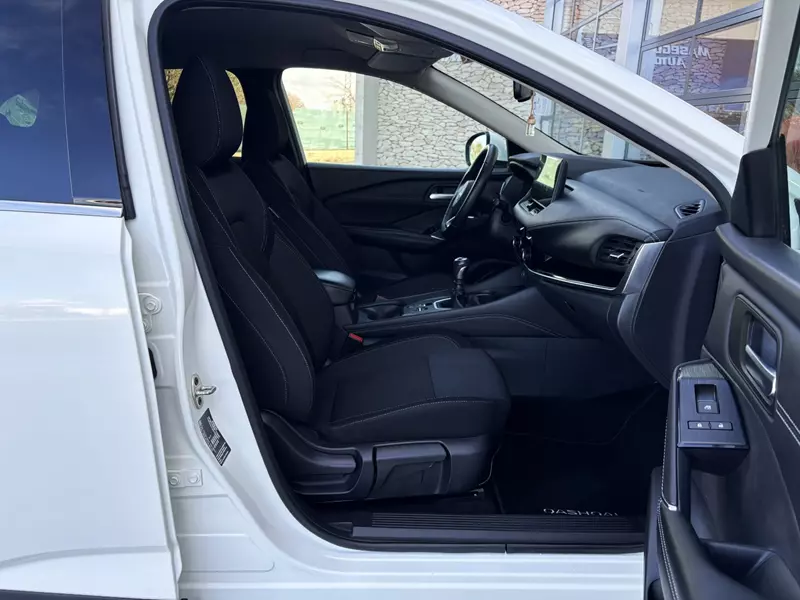 Nissan Qashqai DIG-T 1.3 140cv mHEV N-Connecta 140 CV Manual