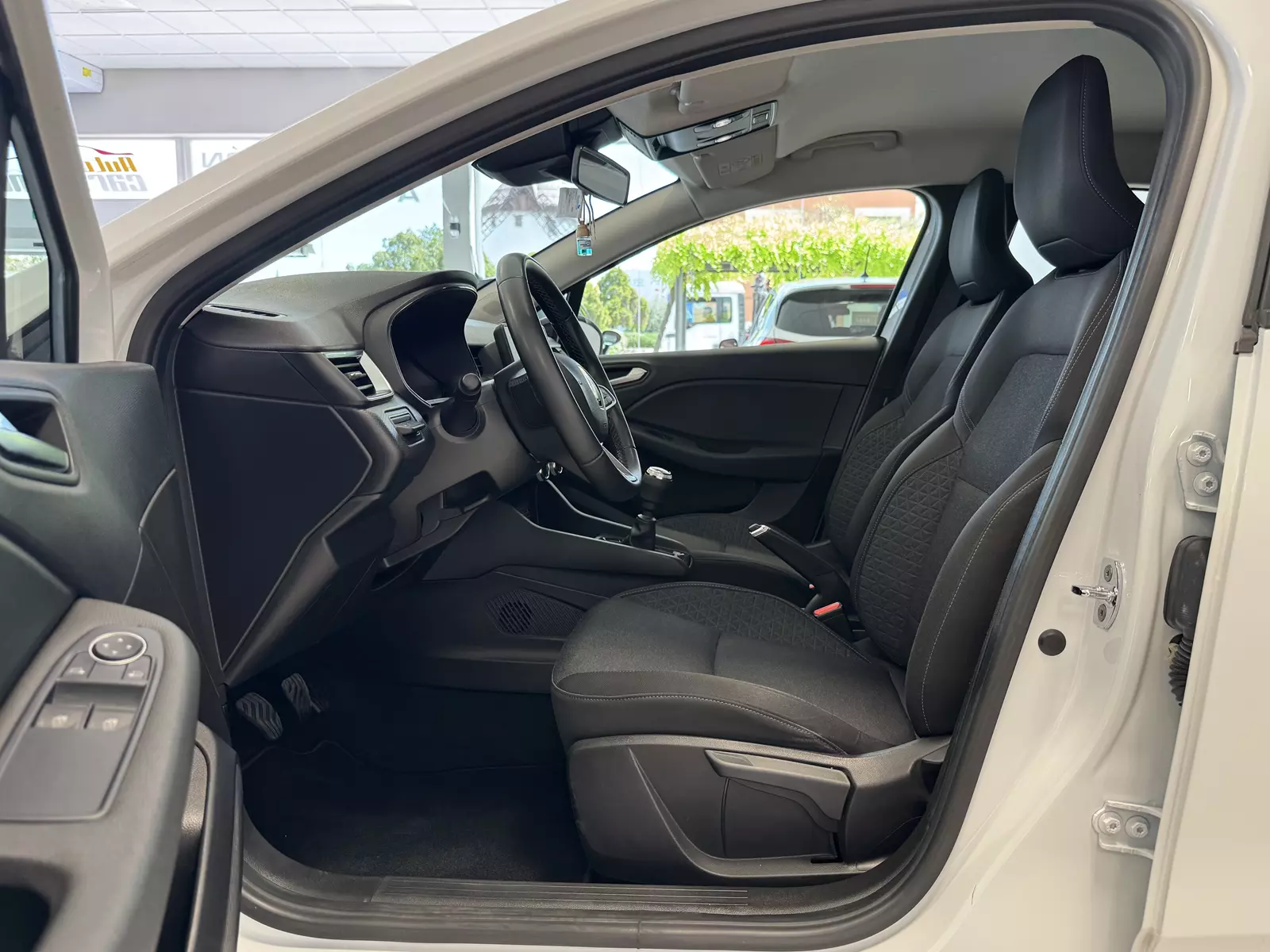 RENAULT Clio 1.5 BluedCi 100cv Intens 100 CV Manual