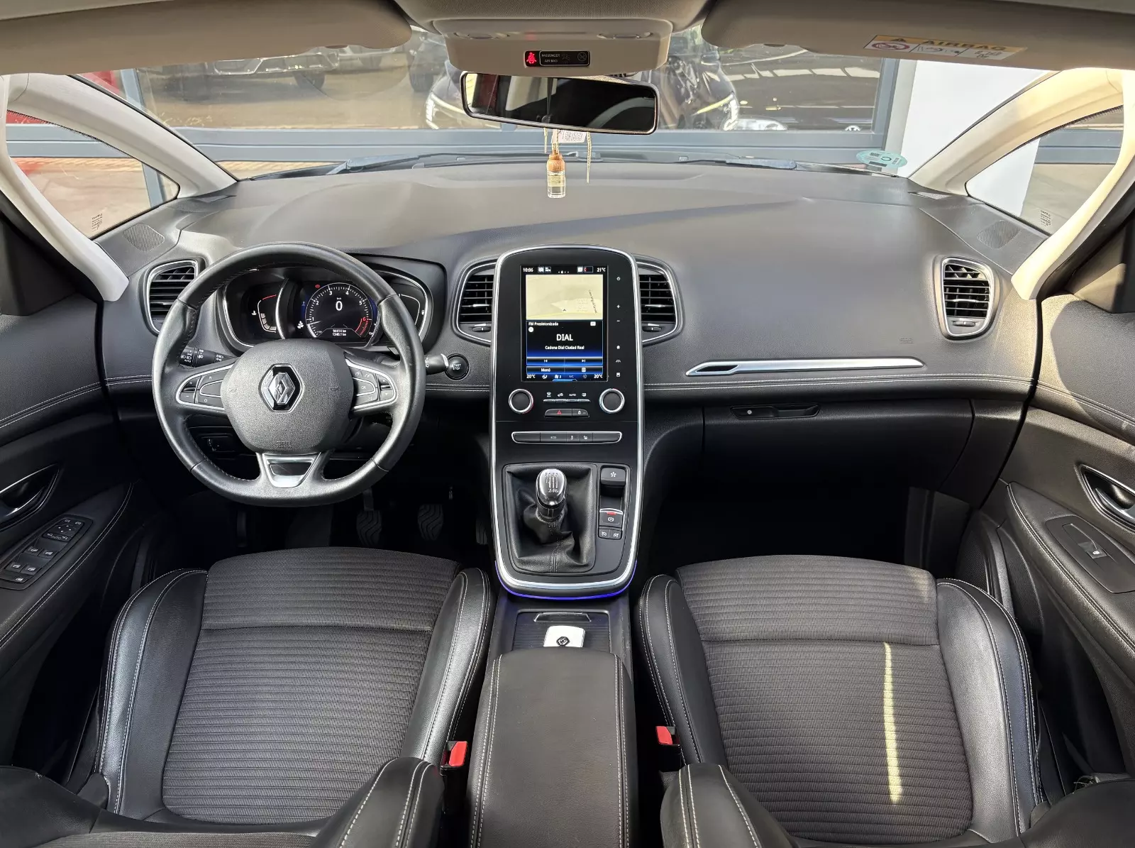 Renault  Grand Scenic Zen Energy TCe 103 kW (140 CV) 7 plazas 140 CV Manual