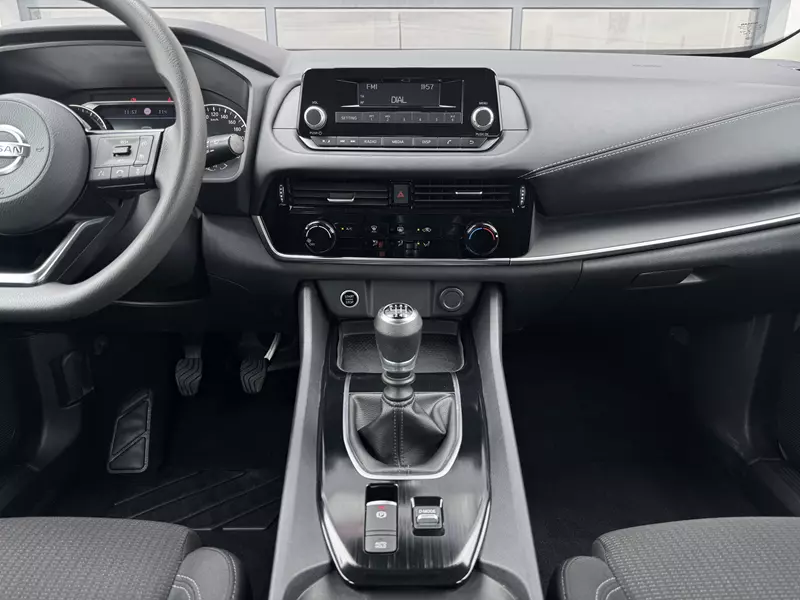 NISSAN Qashqai 1.3 DIG-T MHEV 140cv Visia Hybrid 140 CV Manual